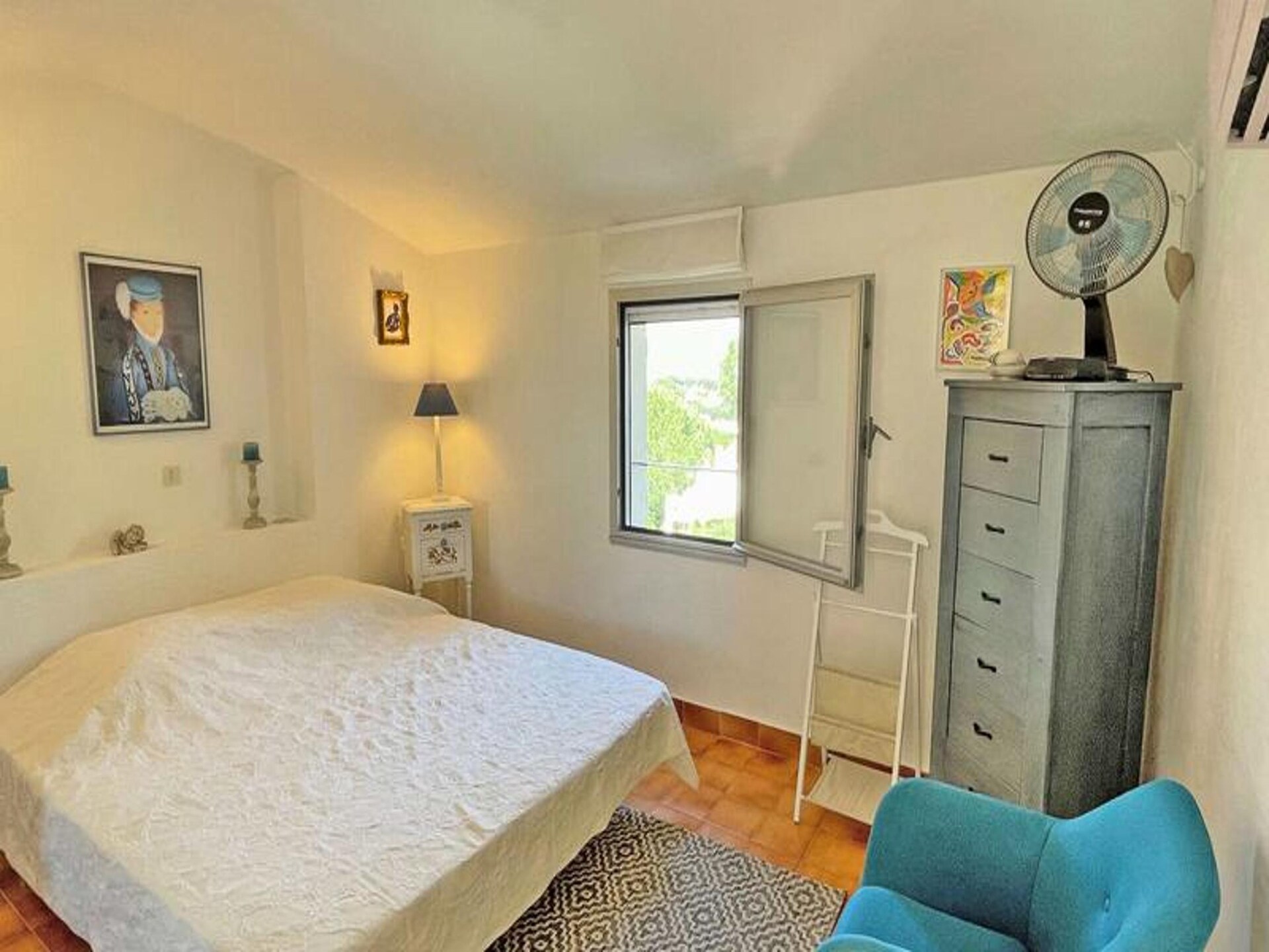 Licht appartement in Ste Maxime met zwembad, uitzicht op heuvels - foto 10