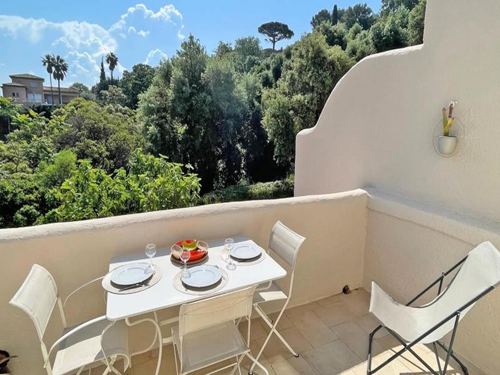Licht appartement in Ste Maxime met zwembad, uitzicht op heuvels - foto 25