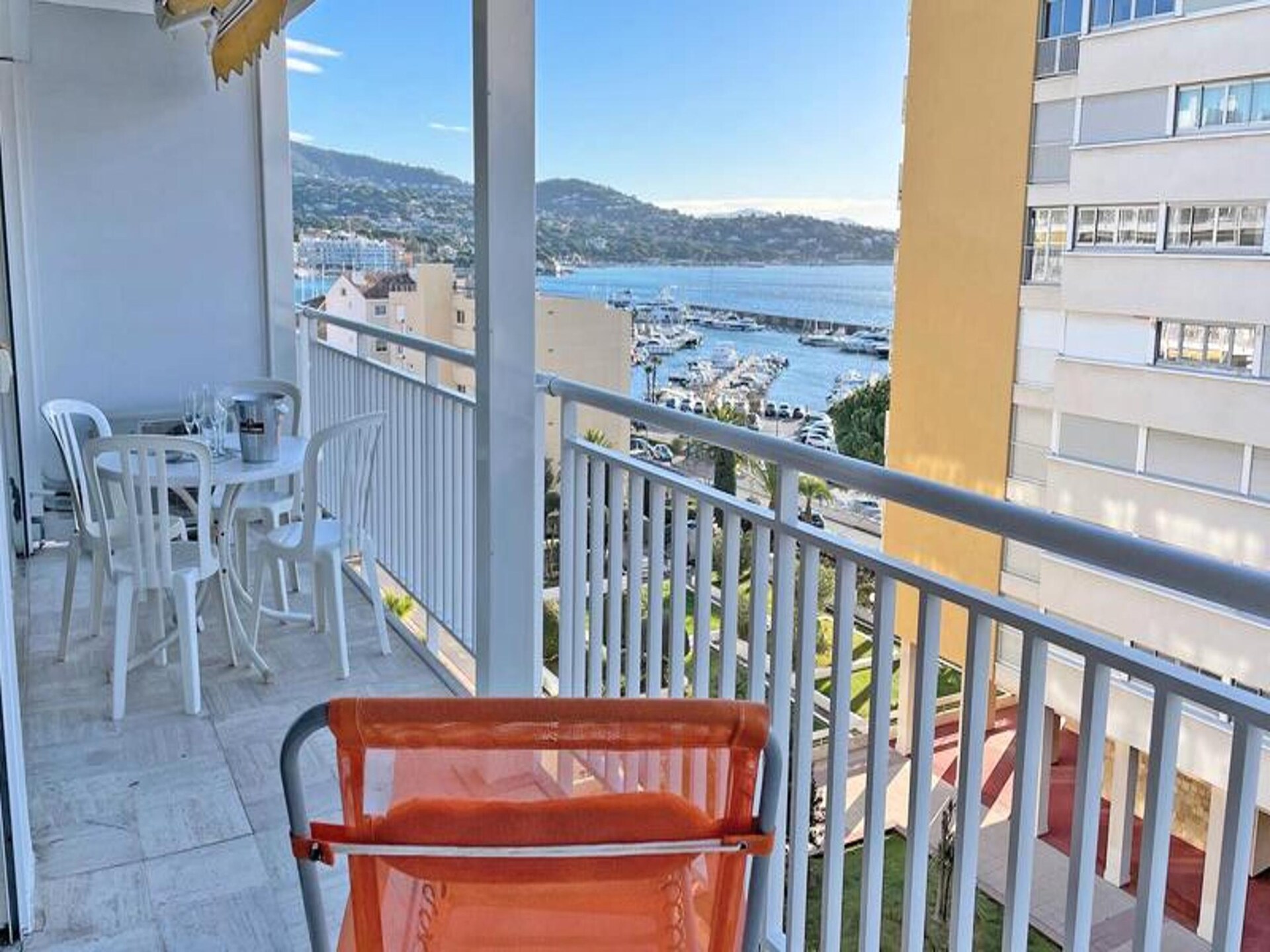 Appartement met zeezicht in Sainte-Maxime, vlakbij strand en centrum - foto 14
