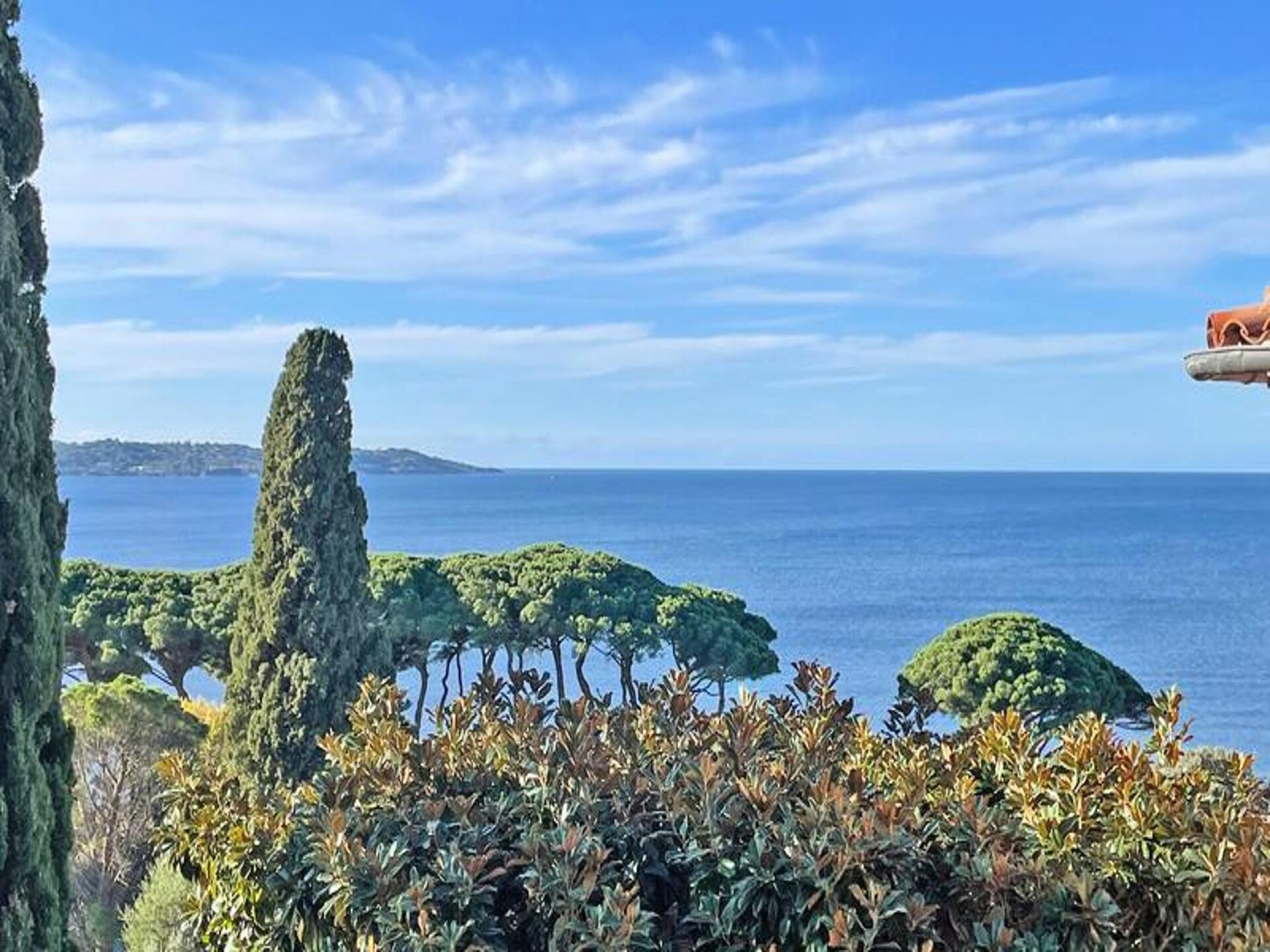 Studio met adembenemend zeezicht en privéstrand in Sainte-Maxime - foto 26