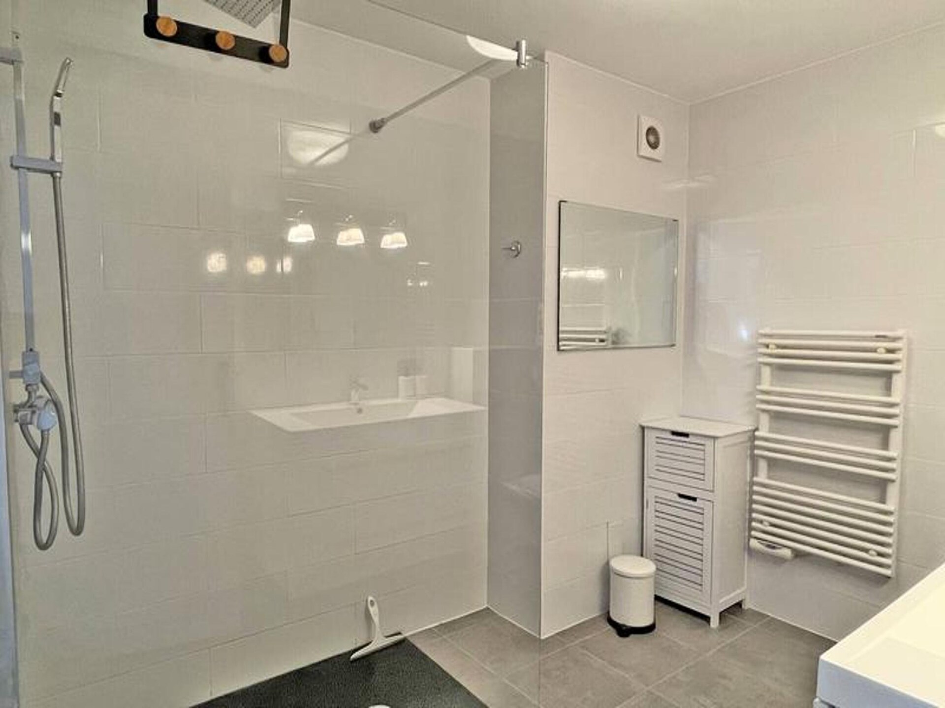 Duplex aan zee in Sainte-Maxime met groot terras en uitzicht - foto 18