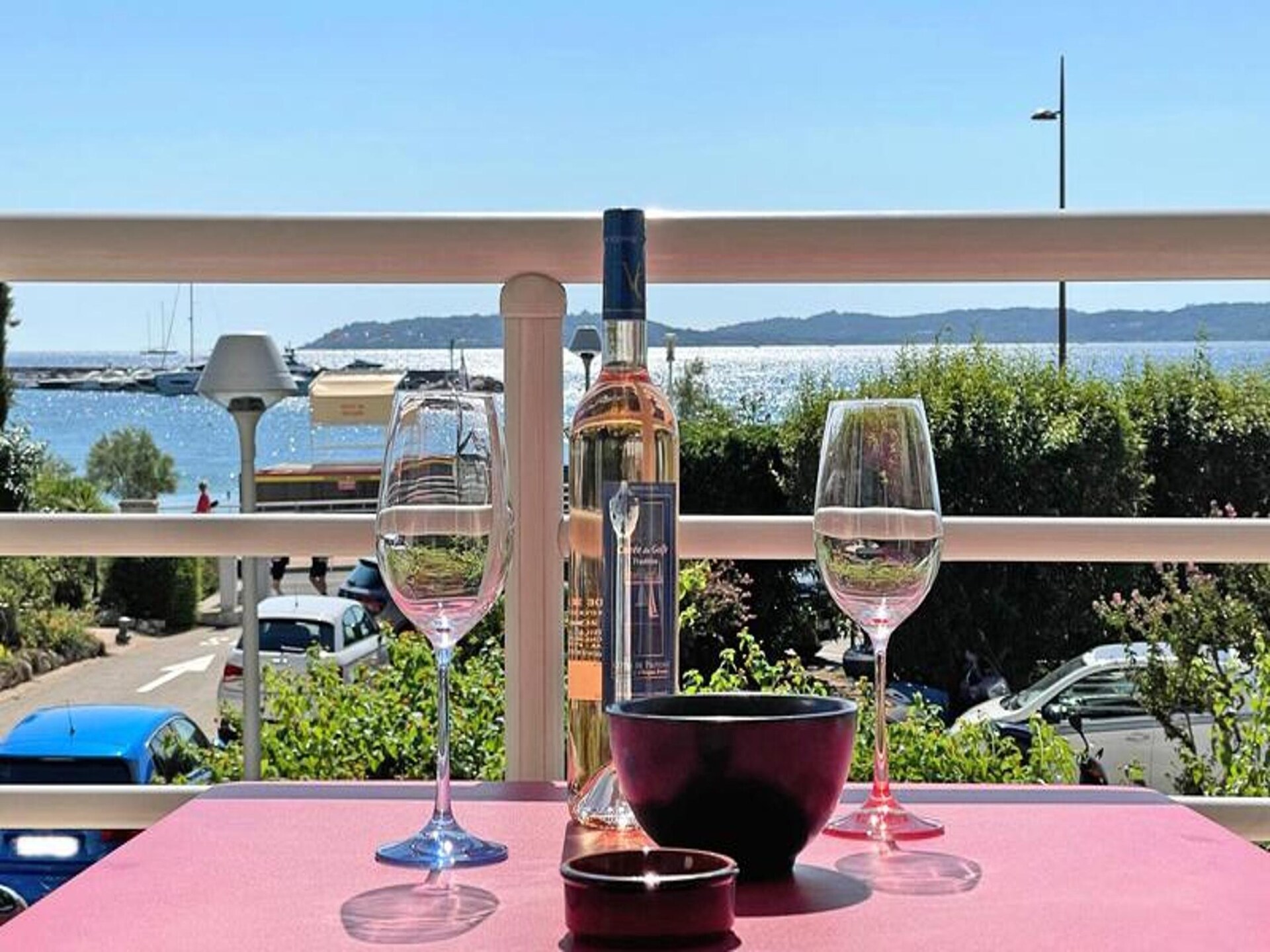 Modern appartement met zeezicht in Sainte-Maxime, vlakbij strand en centrum - foto 22