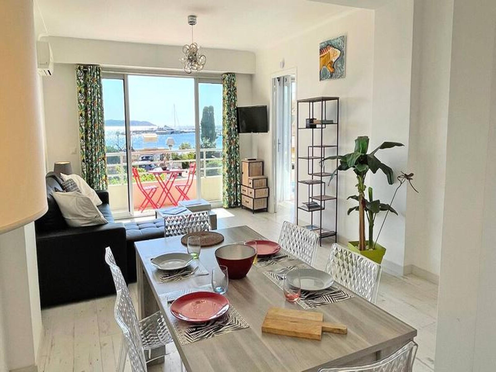 Modern appartement met zeezicht in Sainte-Maxime, vlakbij strand en centrum - foto 13
