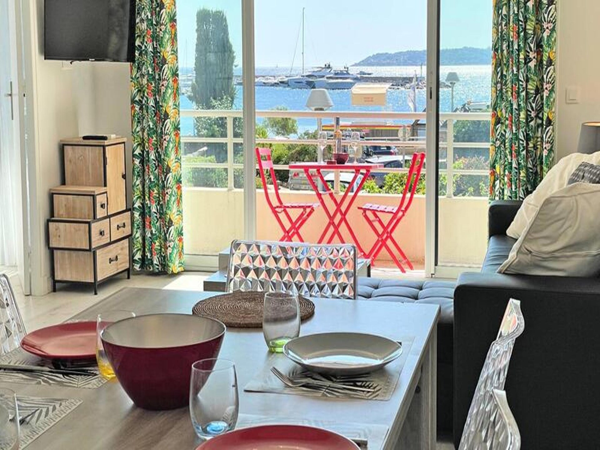 Modern appartement met zeezicht in Sainte-Maxime, vlakbij strand en centrum - foto 24