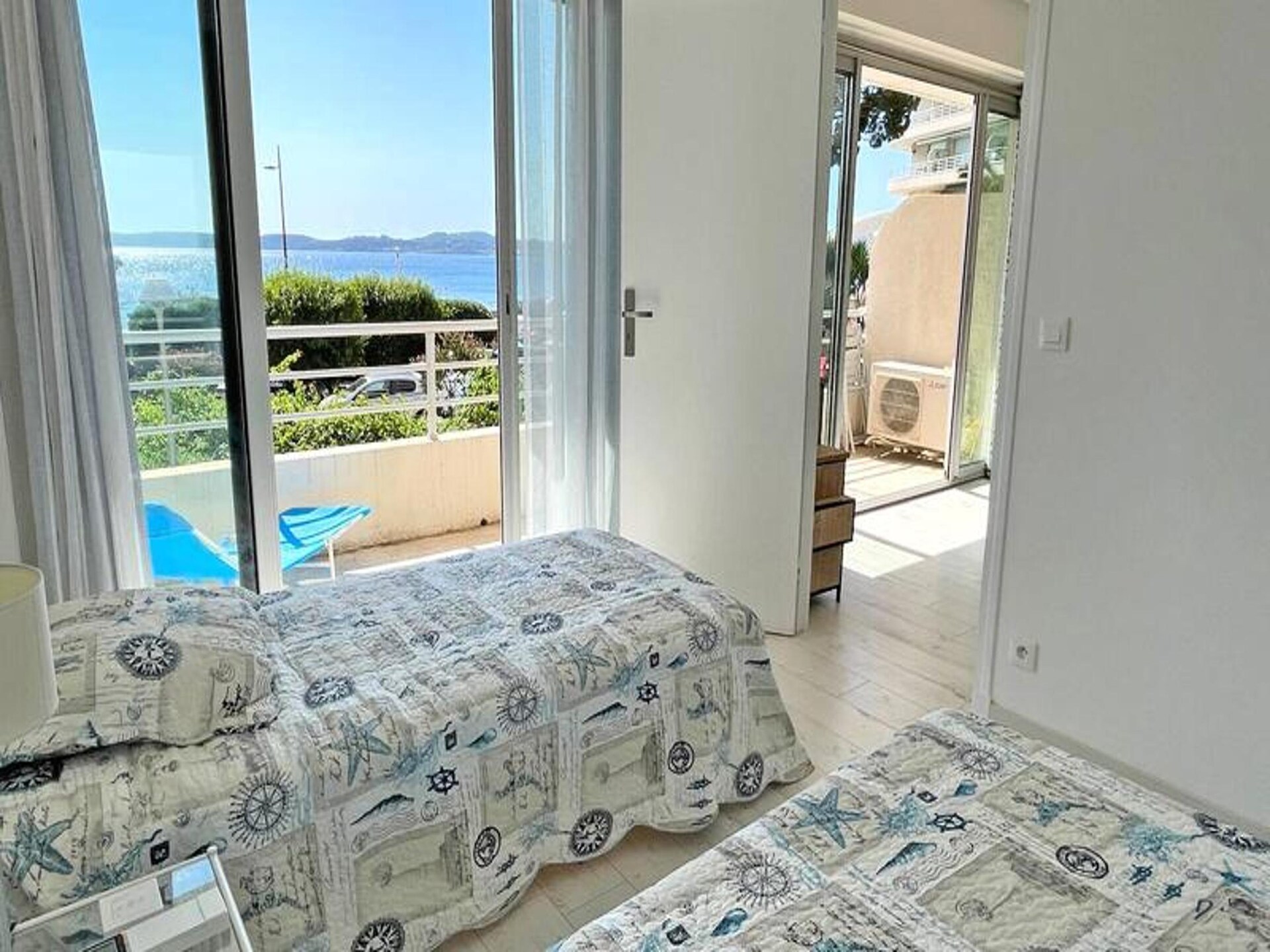 Modern appartement met zeezicht in Sainte-Maxime, vlakbij strand en centrum - foto 15