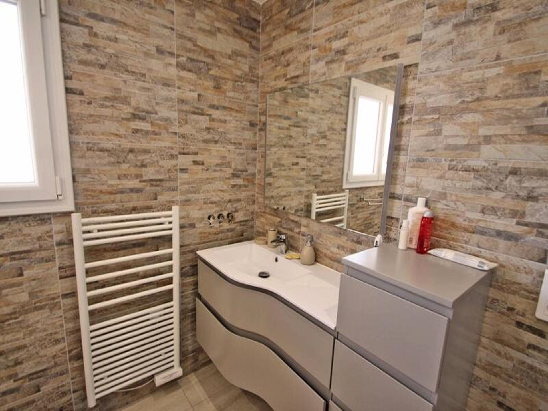 Gerenoveerd appartement op 350m van strand in Sainte-Maxime - foto 16