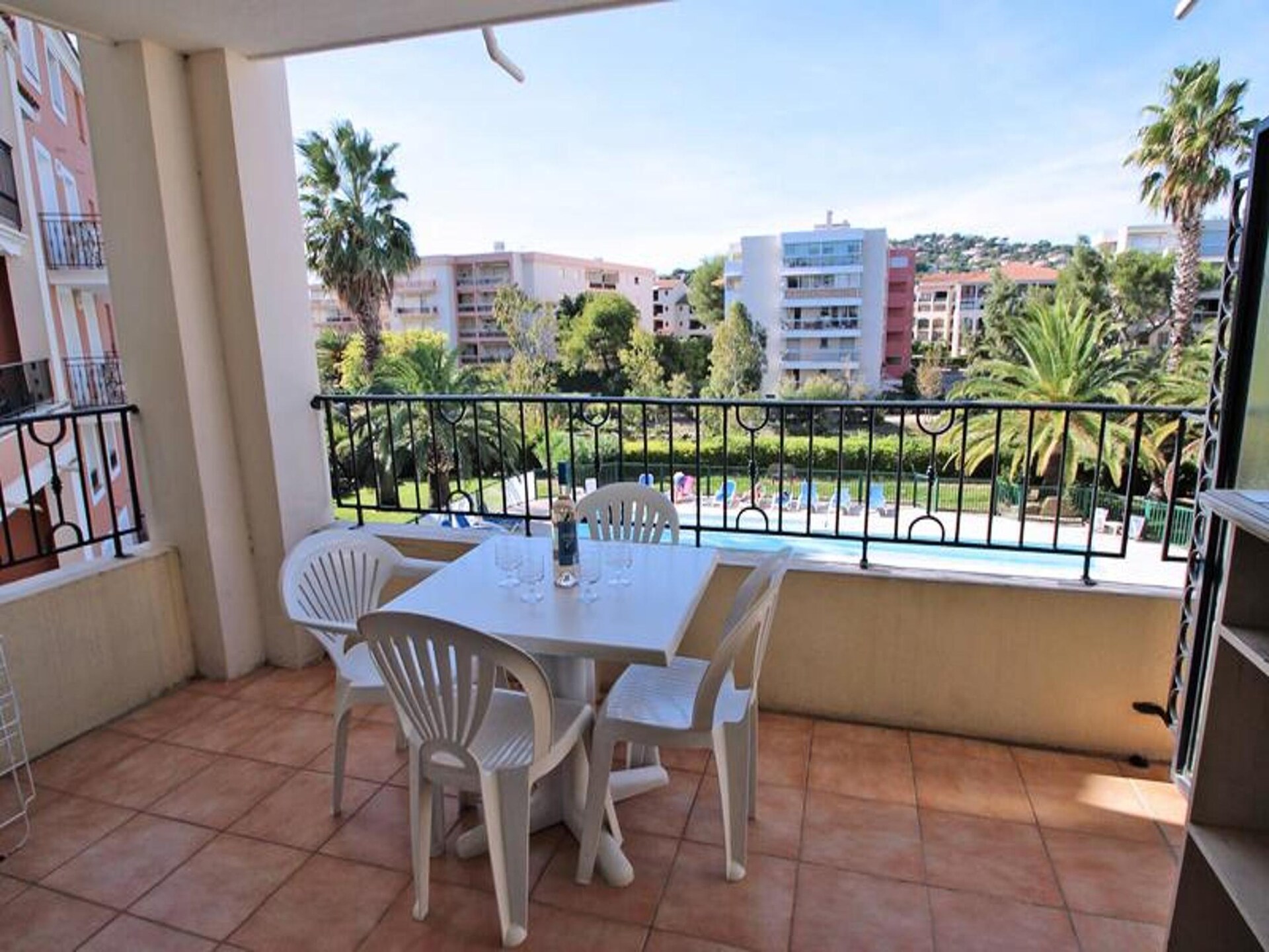 Licht appartement op 350m van strand met zwembad in Sainte-Maxime - foto 24