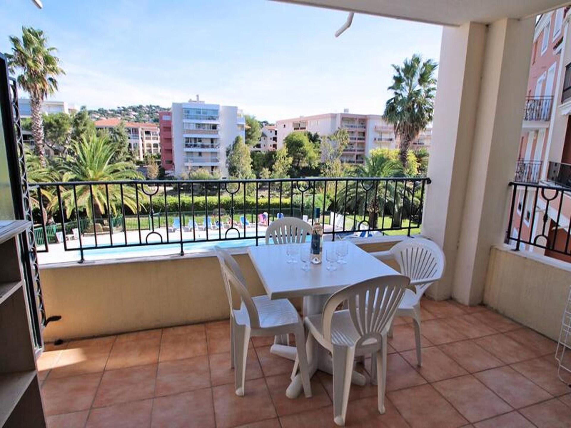 Licht appartement op 350m van strand met zwembad in Sainte-Maxime - foto 25