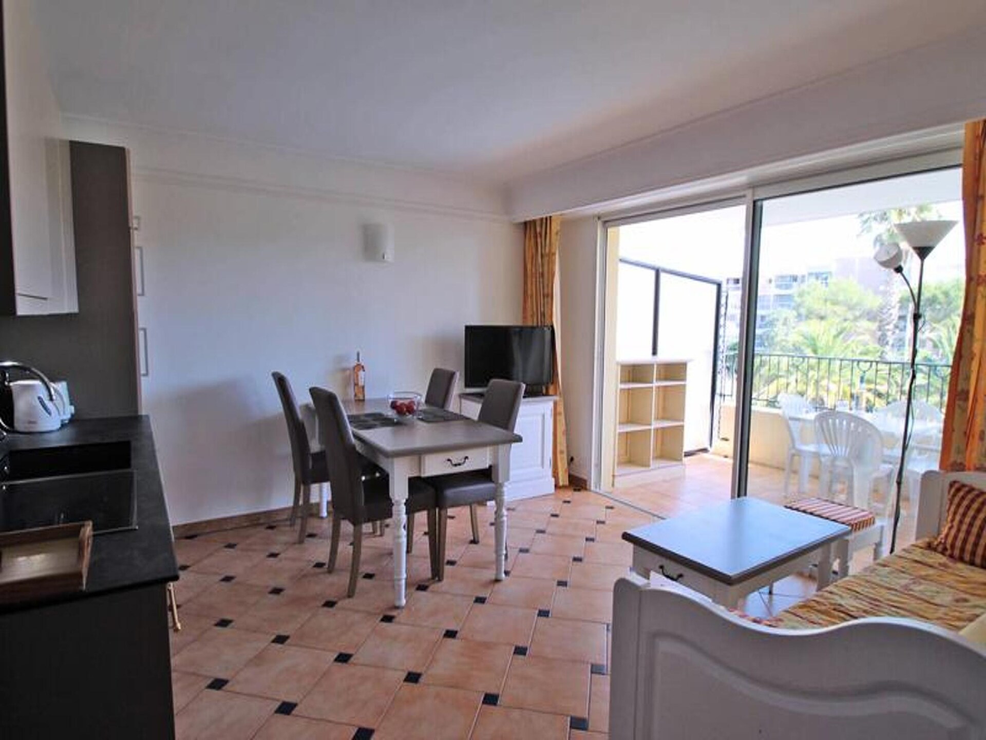 Licht appartement op 350m van strand met zwembad in Sainte-Maxime - foto 8