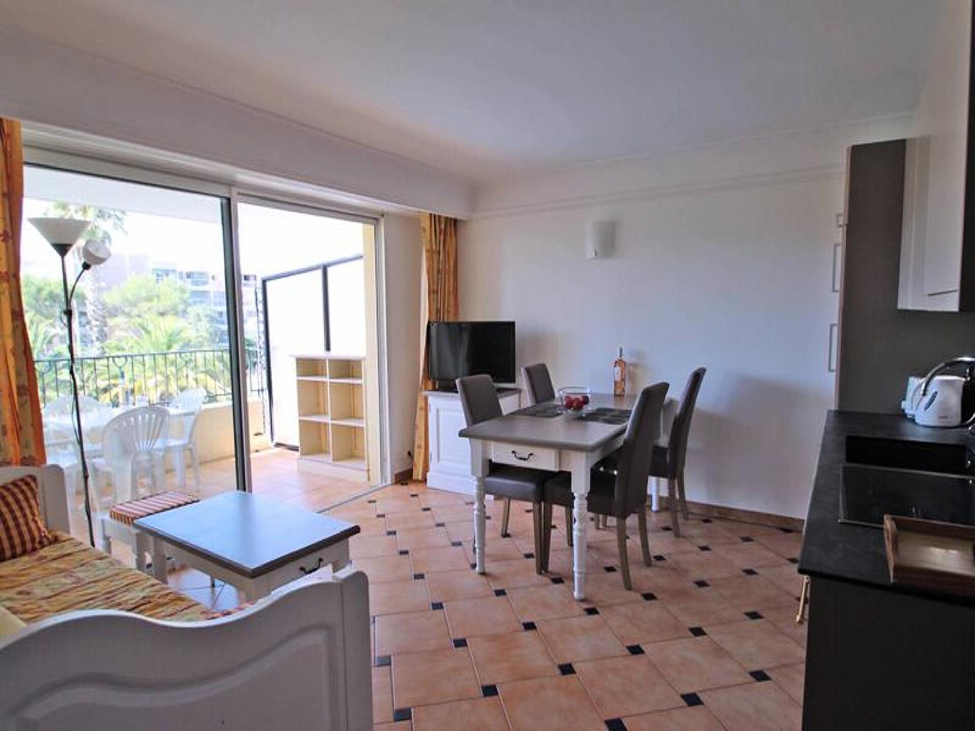 Licht appartement op 350m van strand met zwembad in Sainte-Maxime - foto 7