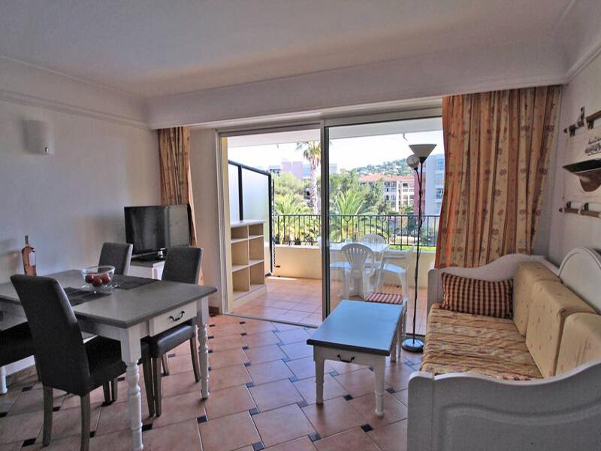 Licht appartement op 350m van strand met zwembad in Sainte-Maxime - foto 10