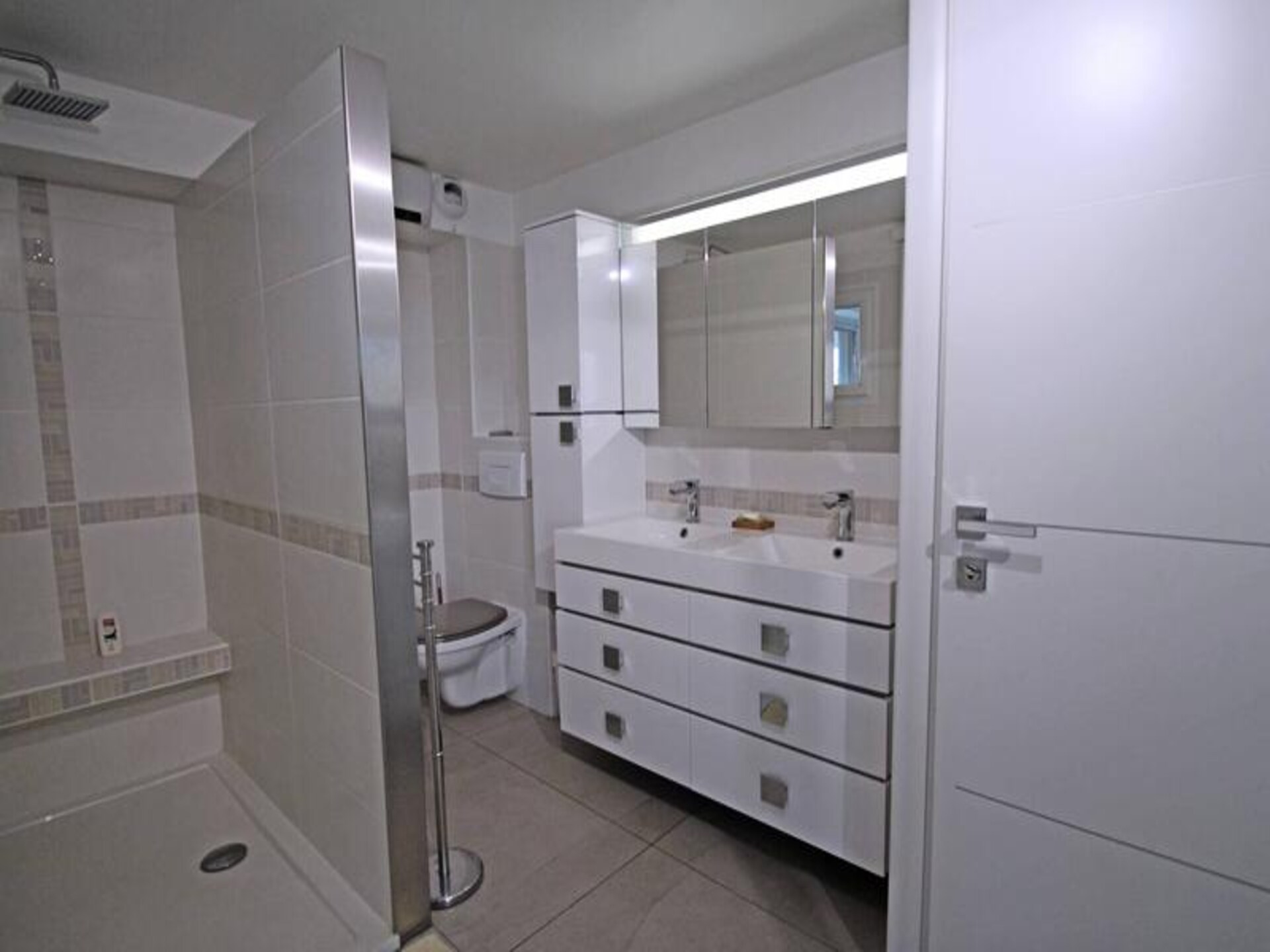Luxe appartement met zeezicht en zwembad in Sainte-Maxime, 250m van strand - foto 11