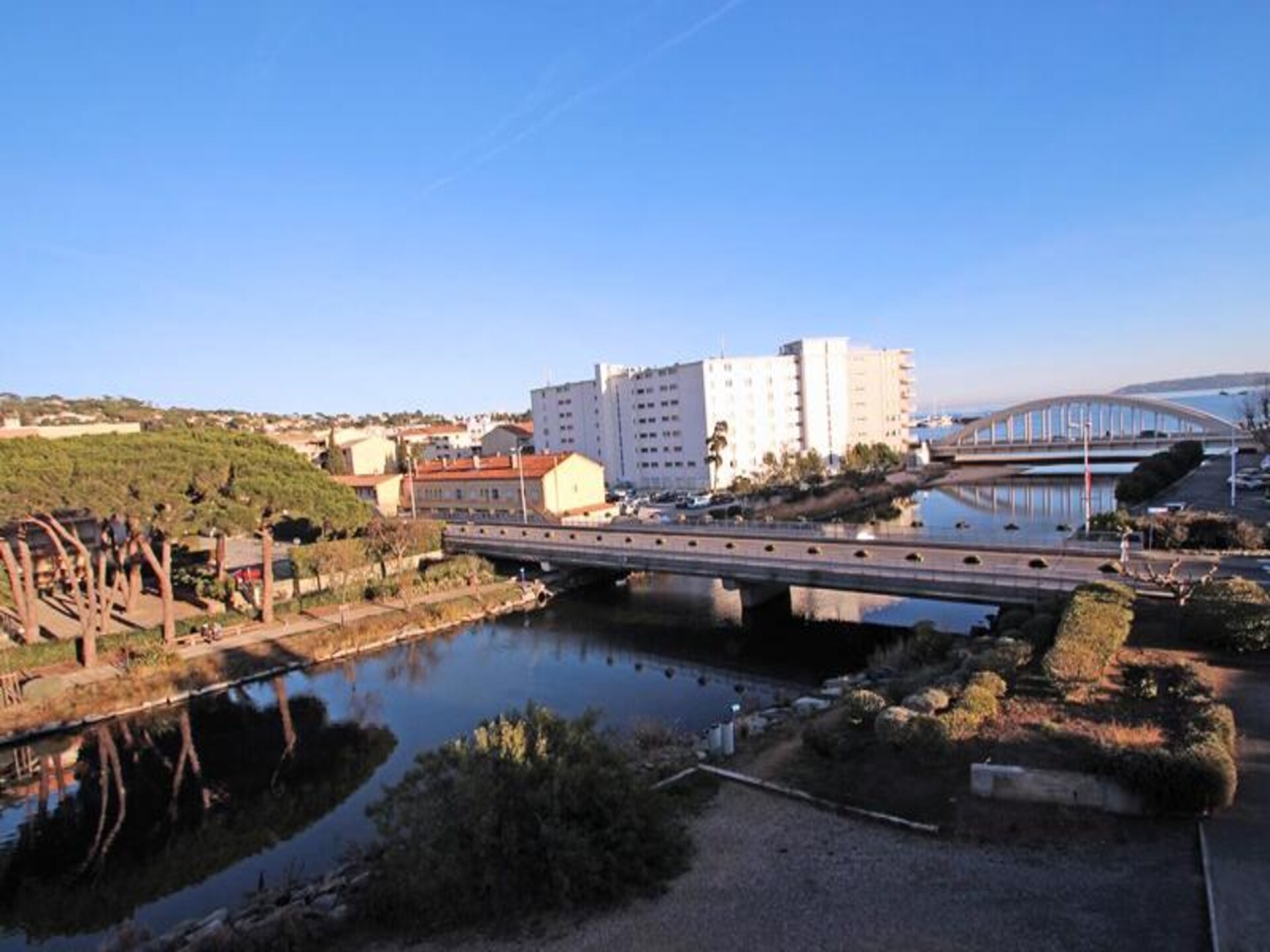 Luxe appartement met zeezicht en zwembad in Sainte-Maxime, 250m van strand - foto 15