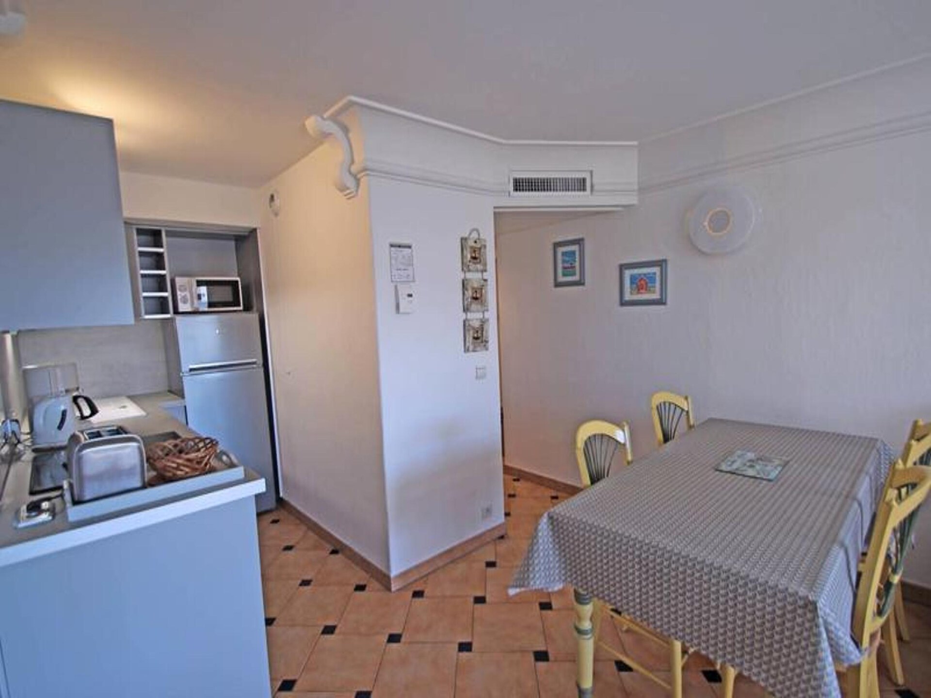 Gerenoveerd appartement met zwembadzicht op 350m van het strand in Sainte-Maxime - foto 10