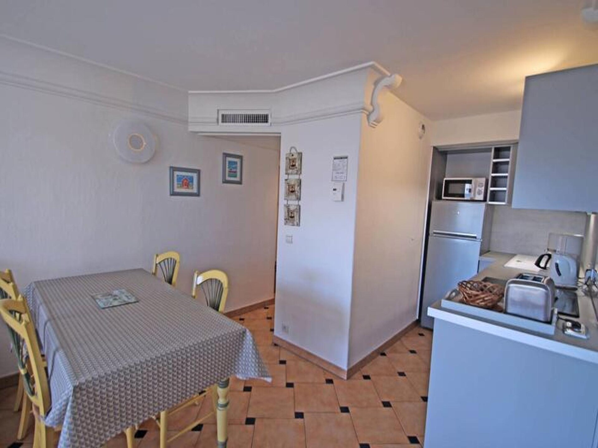 Gerenoveerd appartement met zwembadzicht op 350m van het strand in Sainte-Maxime - foto 9