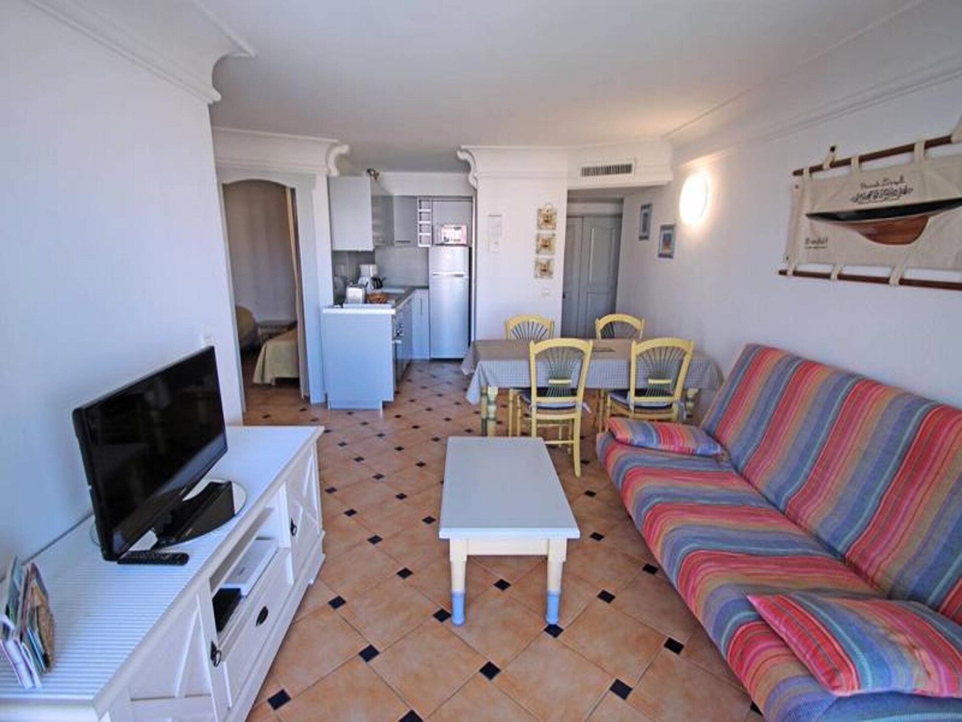 Gerenoveerd appartement met zwembadzicht op 350m van het strand in Sainte-Maxime - foto 5