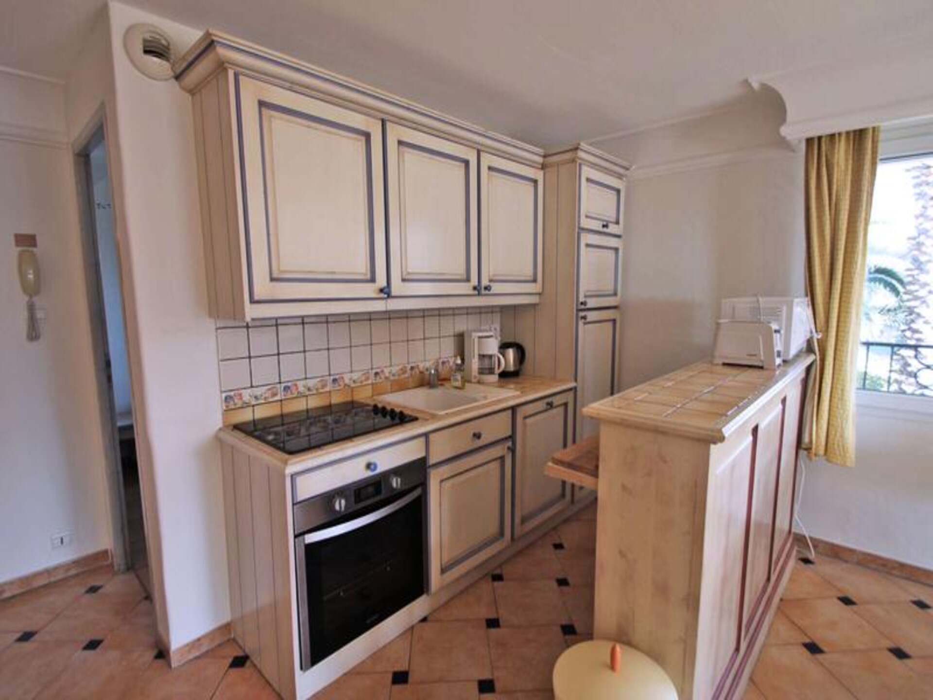 Licht appartement met groot terras en uitzicht op de Préconil in Sainte-Maxime - foto 10