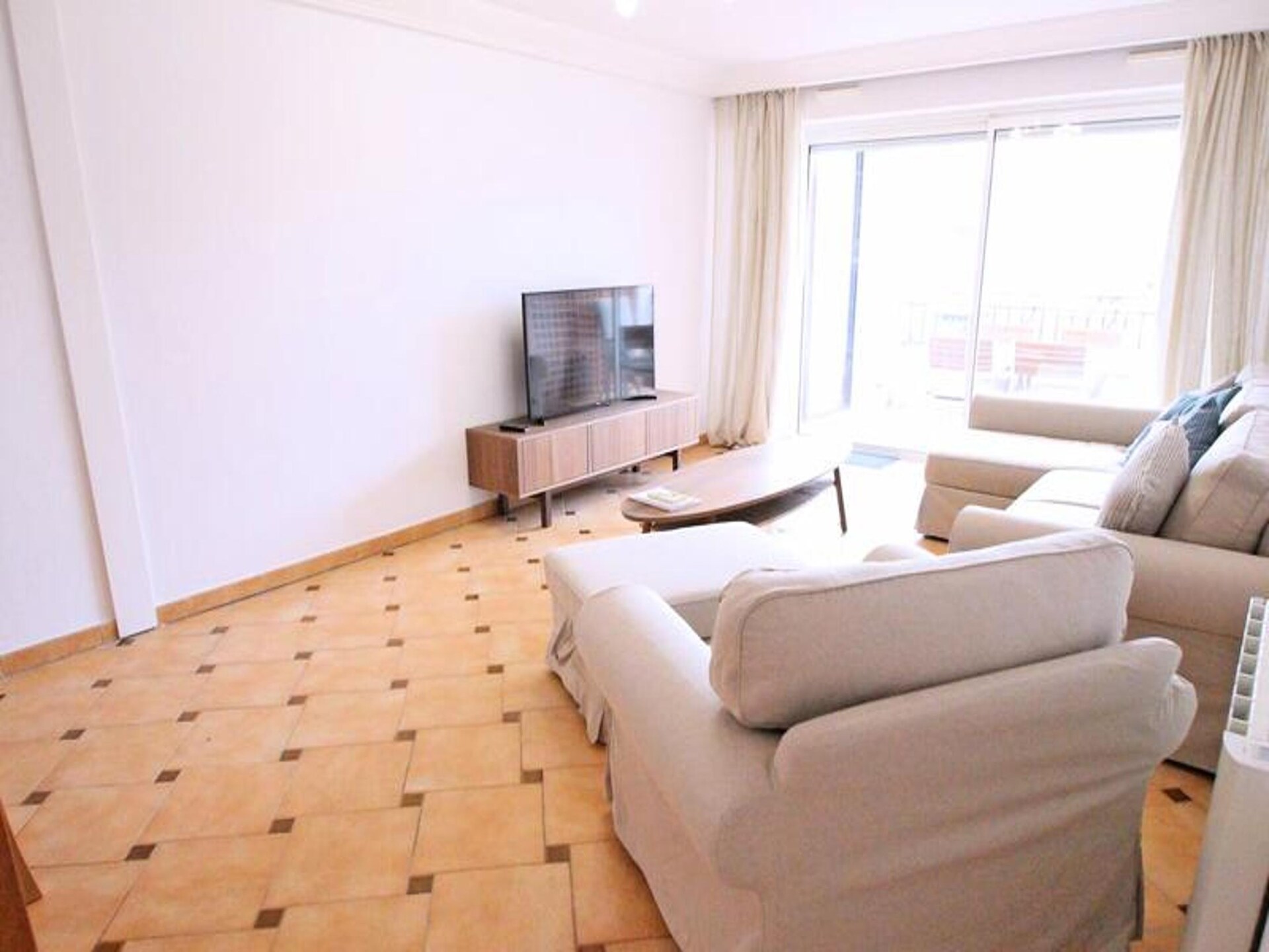Licht appartement in Sainte-Maxime met zeezicht, vlakbij strand en centrum - foto 14