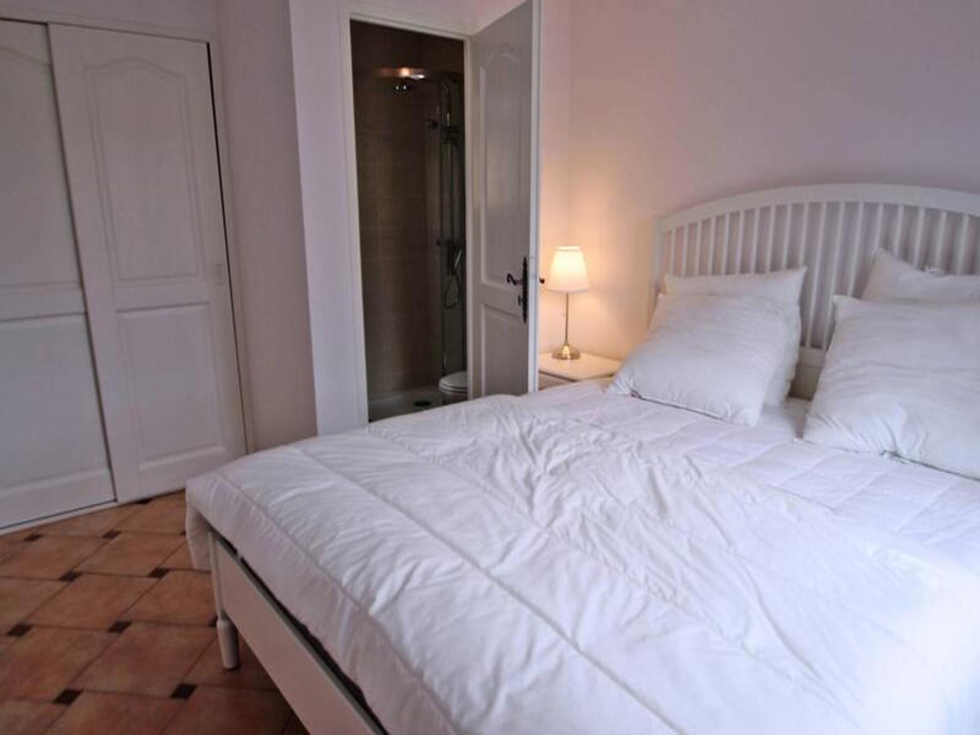 Licht appartement in Sainte-Maxime met zeezicht, vlakbij strand en centrum - foto 20
