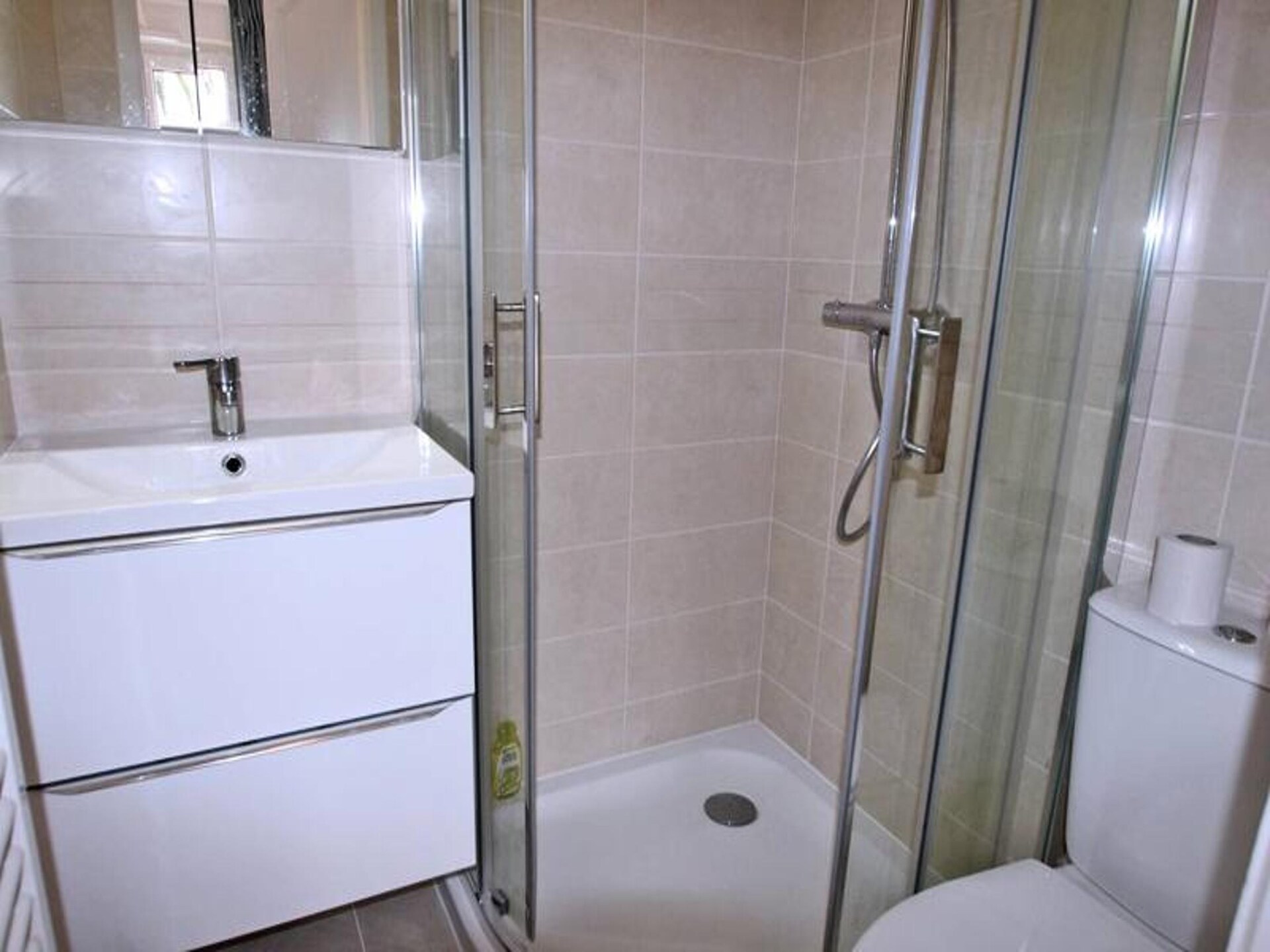 Licht appartement in Sainte-Maxime met zeezicht, vlakbij strand en centrum - foto 23