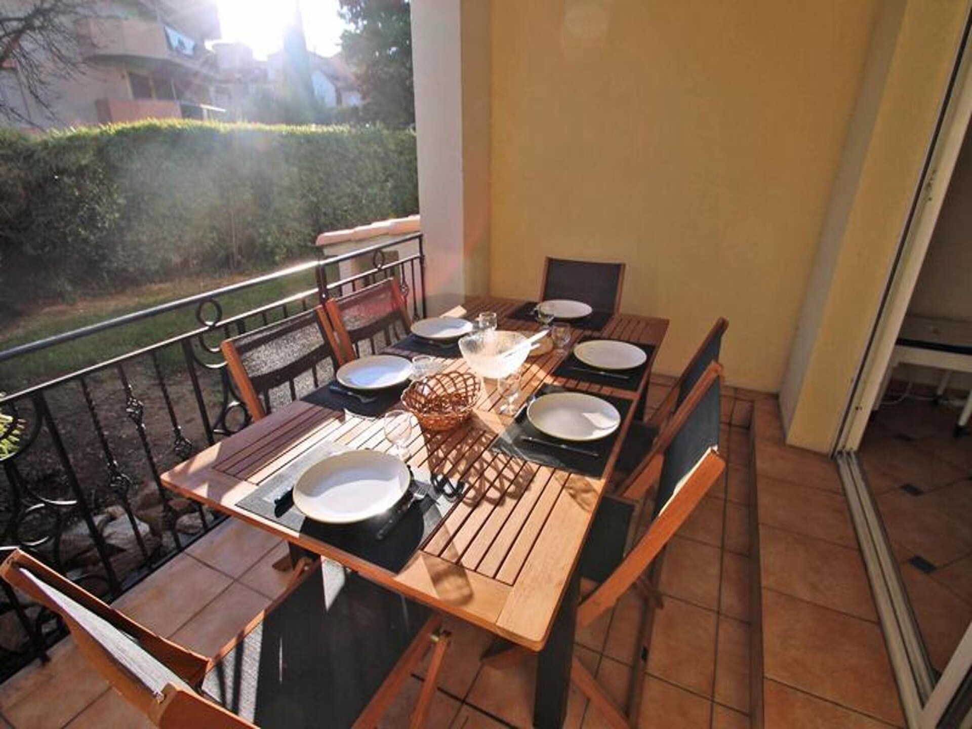 Licht appartement op de begane grond met terras, vlakbij strand en centrum - foto 27