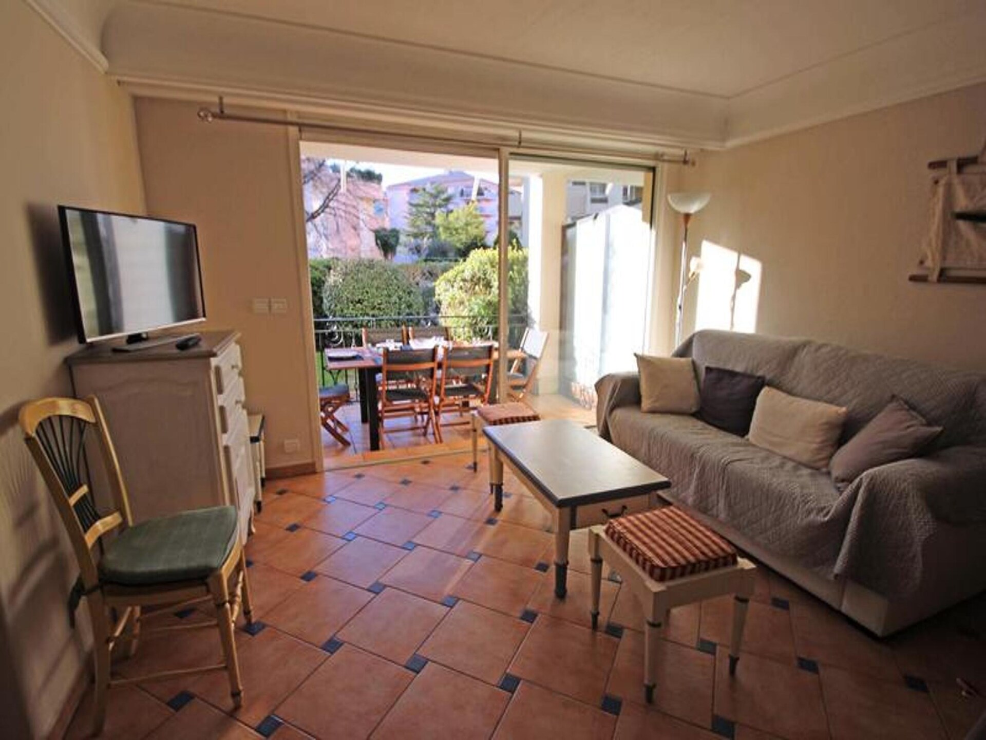 Licht appartement op de begane grond met terras, vlakbij strand en centrum - foto 12