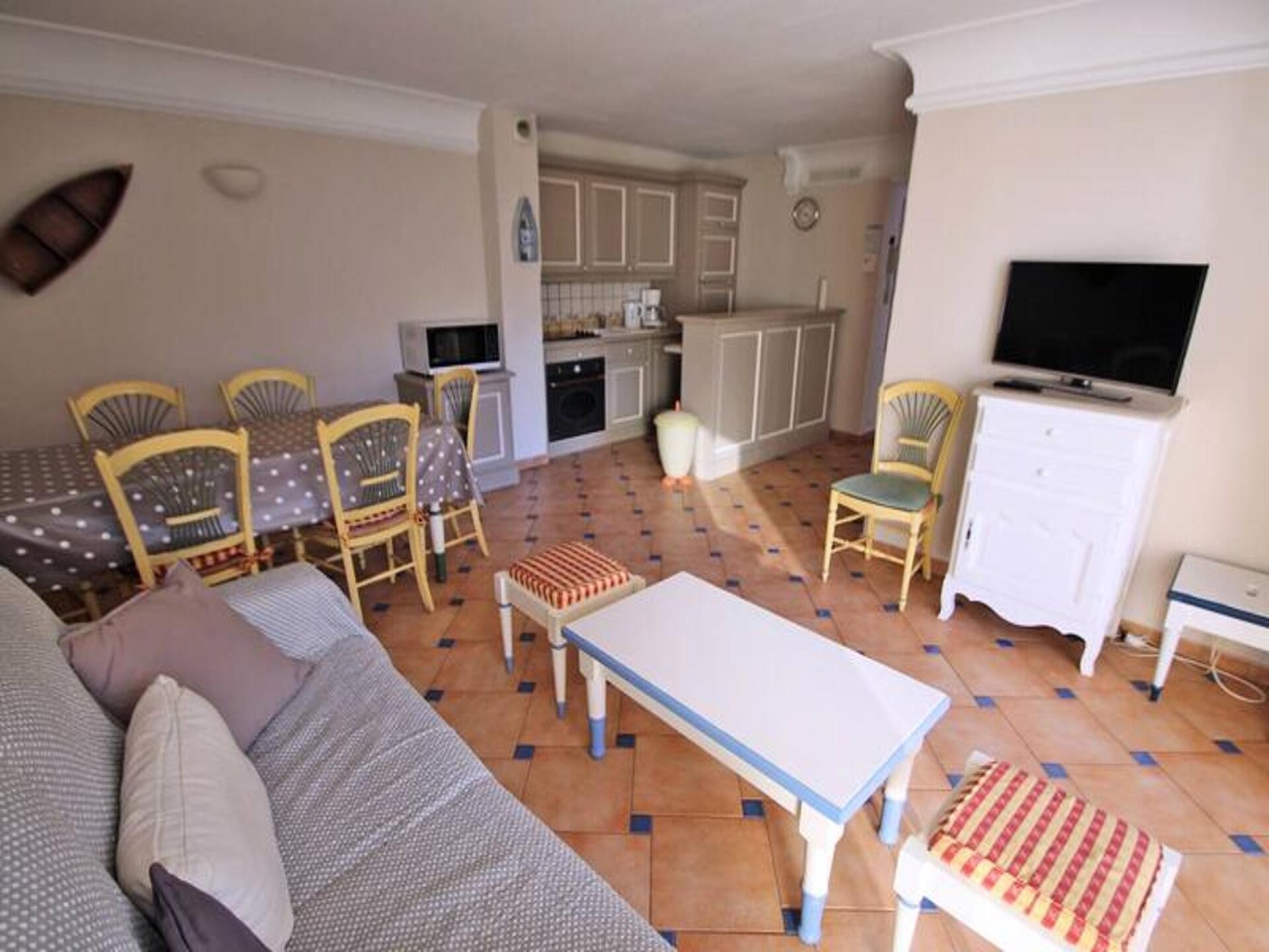Licht appartement op de begane grond met terras, vlakbij strand en centrum - foto 16