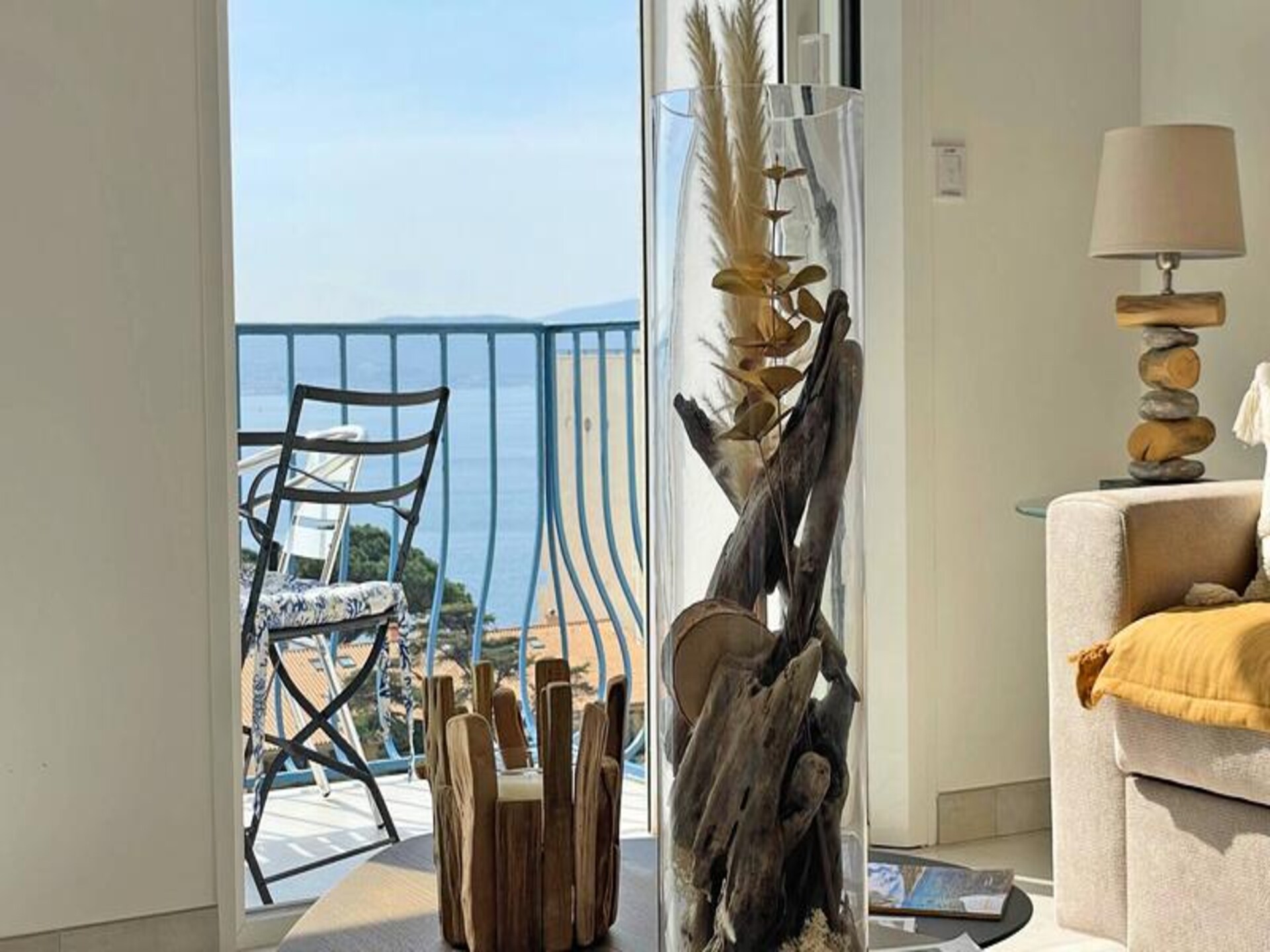 Prachtig gerenoveerd appartement met uitzicht op de Golf van Saint-Tropez - foto 7