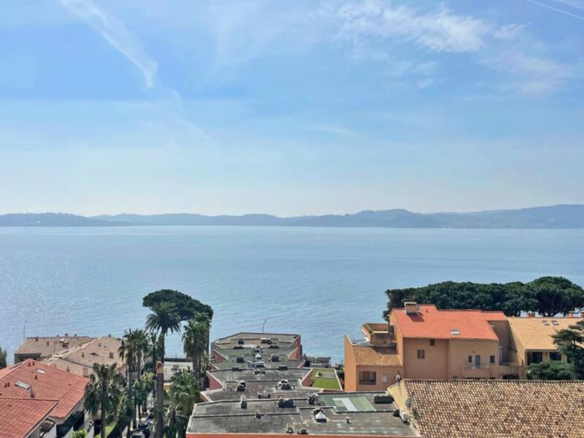 Prachtig gerenoveerd appartement met uitzicht op de Golf van Saint-Tropez - foto 17