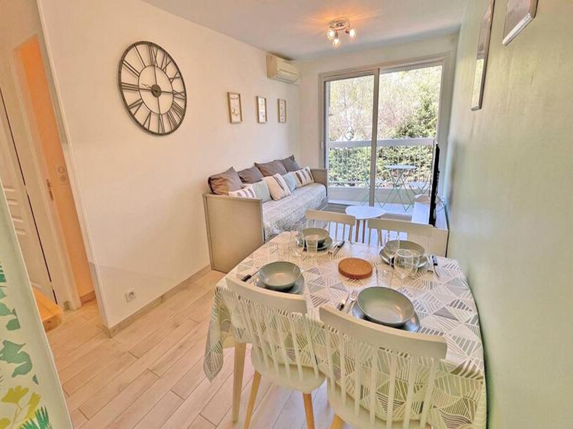Knus appartement met balkon in centrum Sainte-Maxime, 400m van strand - foto 11