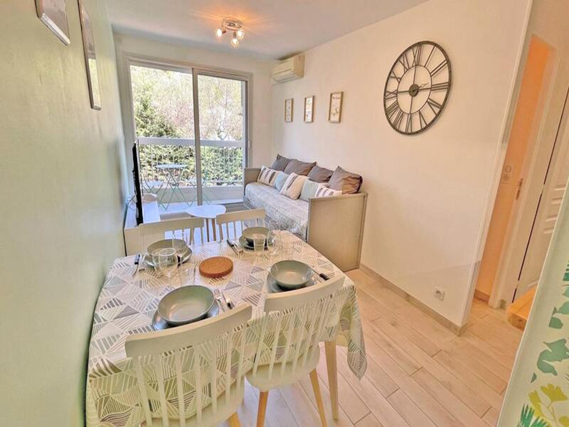 Knus appartement met balkon in centrum Sainte-Maxime, 400m van strand - foto 12