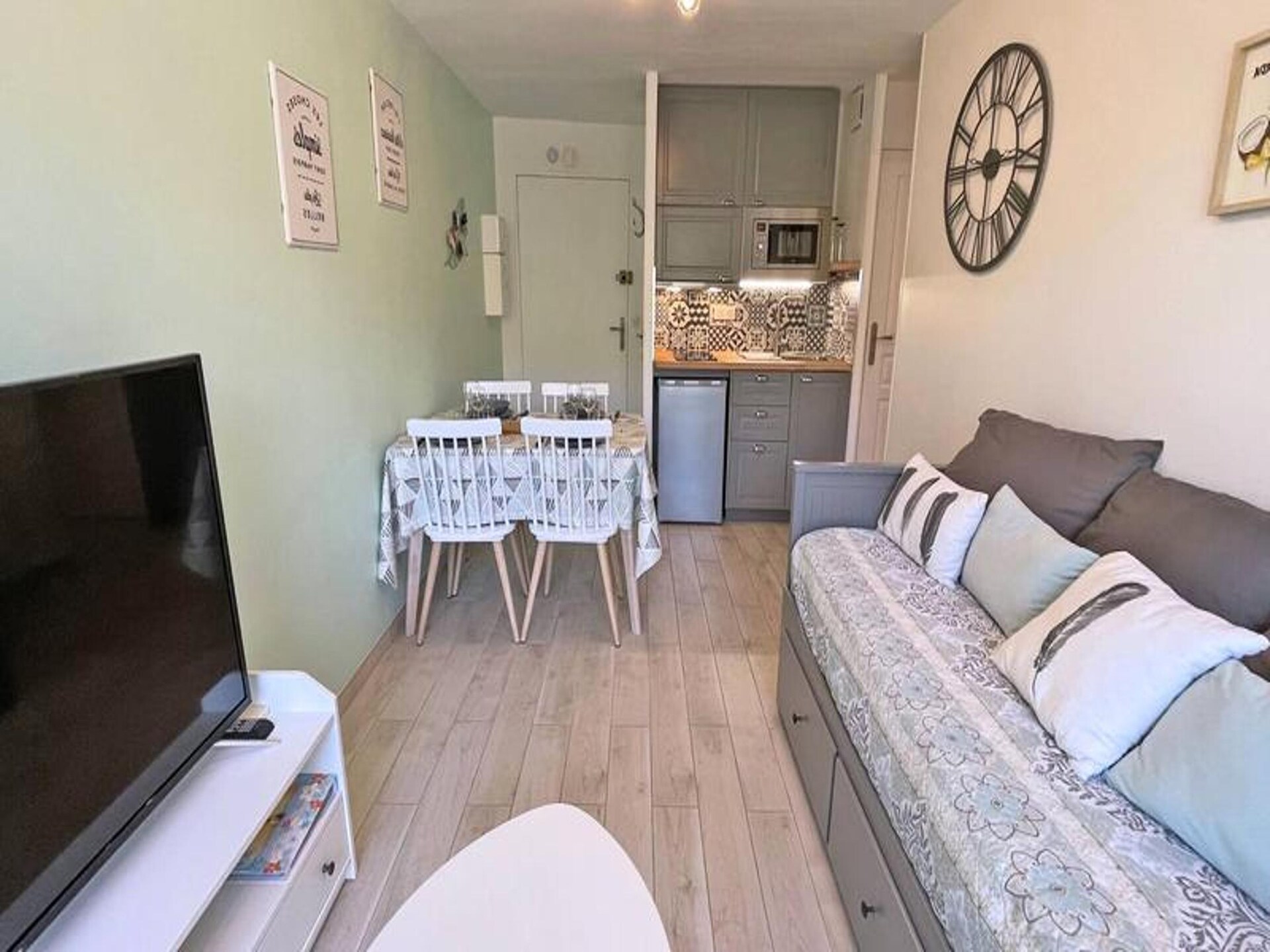 Knus appartement met balkon in centrum Sainte-Maxime, 400m van strand - foto 9