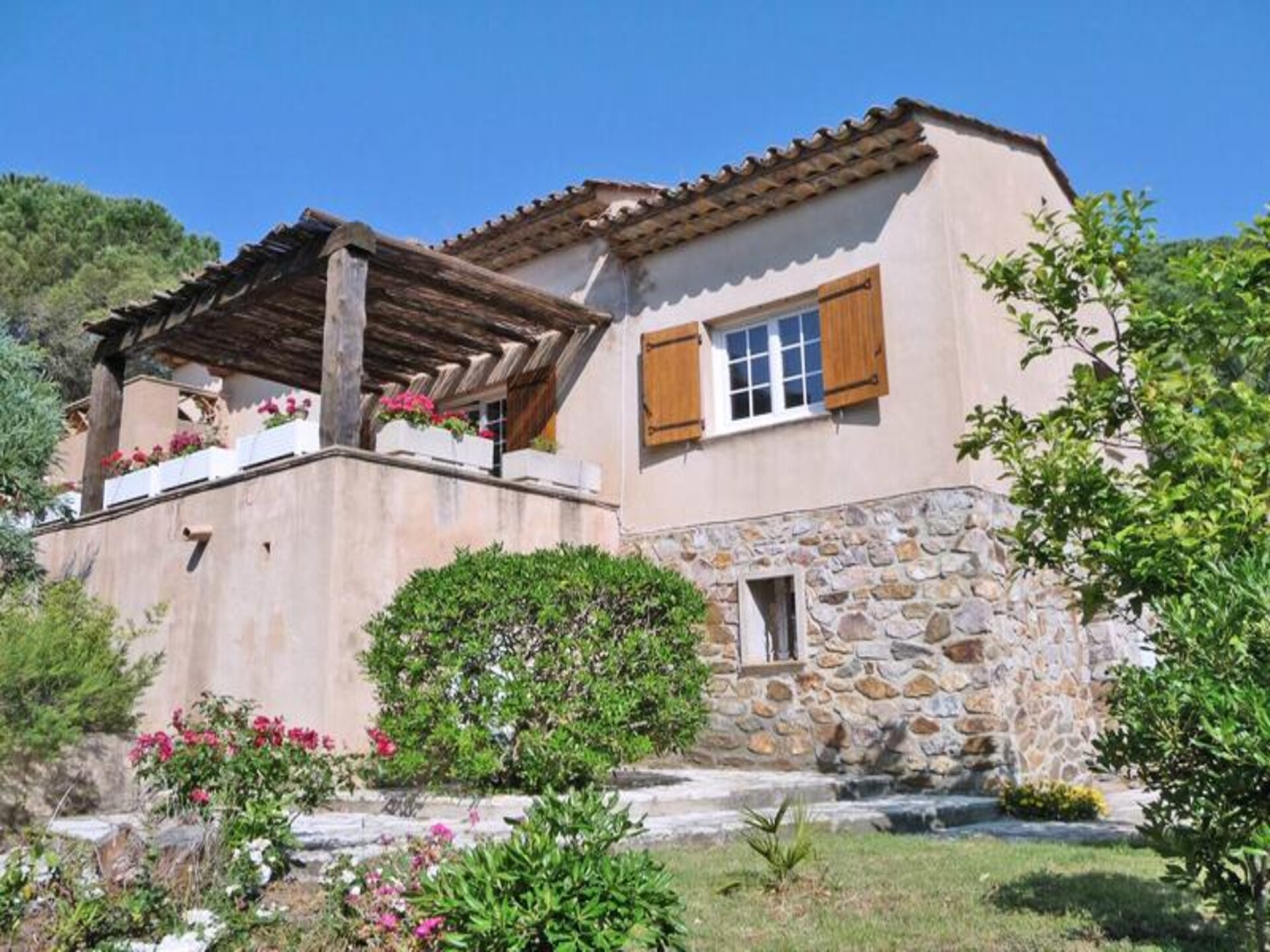 Provençaalse villa met privézwembad bij Sainte-Maxime - foto 3