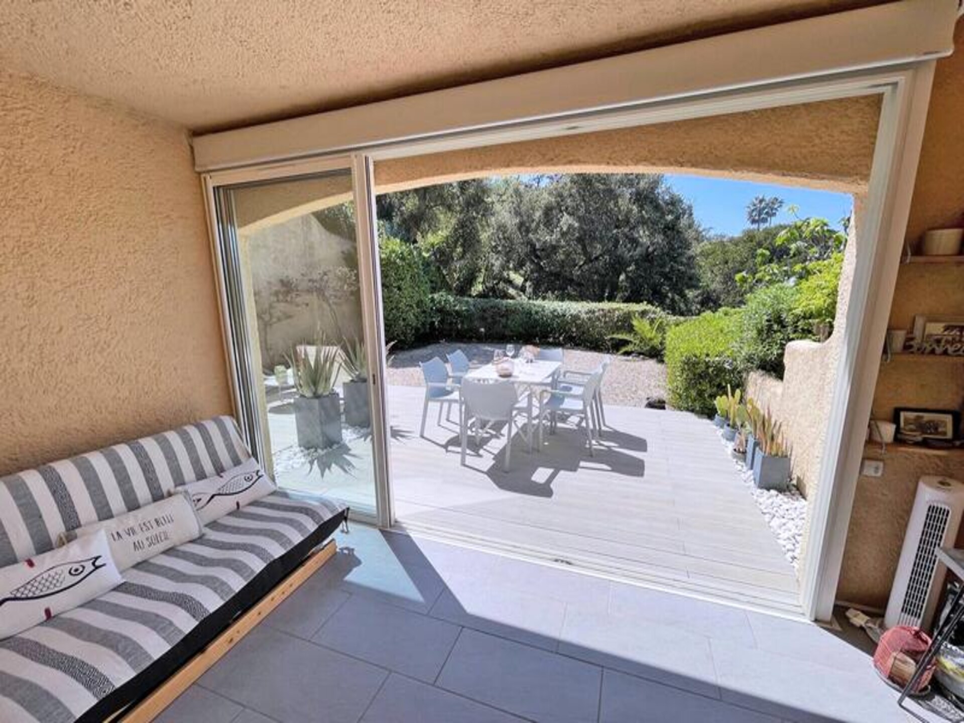Licht appartement met airco en tuin, op 1,8 km van het strand van Sainte-Maxime - foto 4