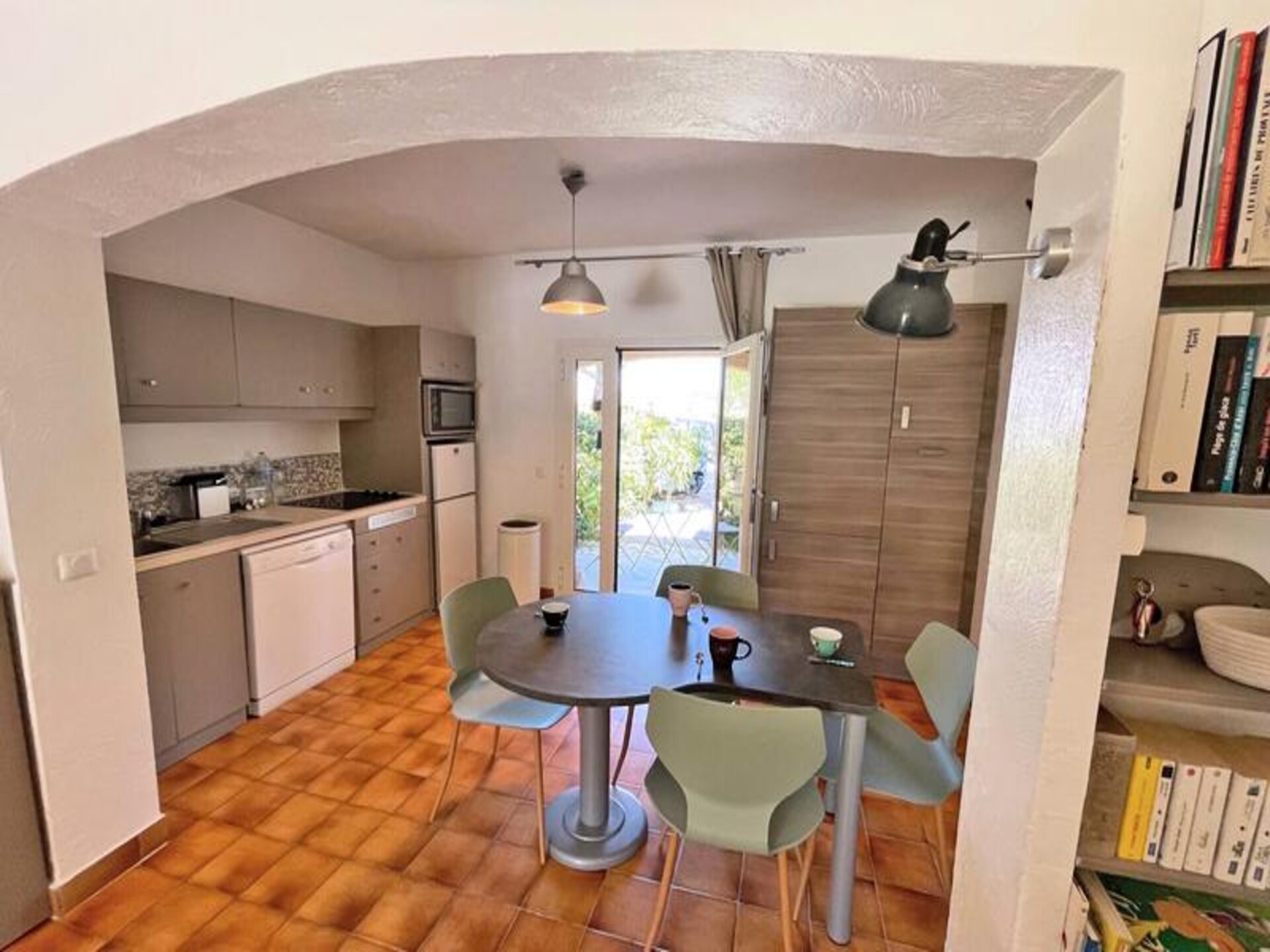 Licht appartement met airco en tuin, op 1,8 km van het strand van Sainte-Maxime - foto 8