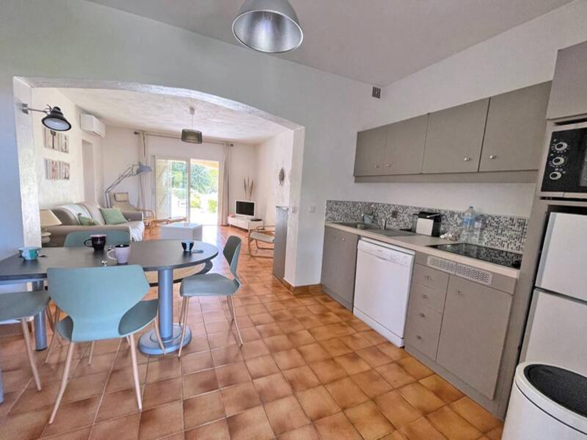 Licht appartement met airco en tuin, op 1,8 km van het strand van Sainte-Maxime - foto 10