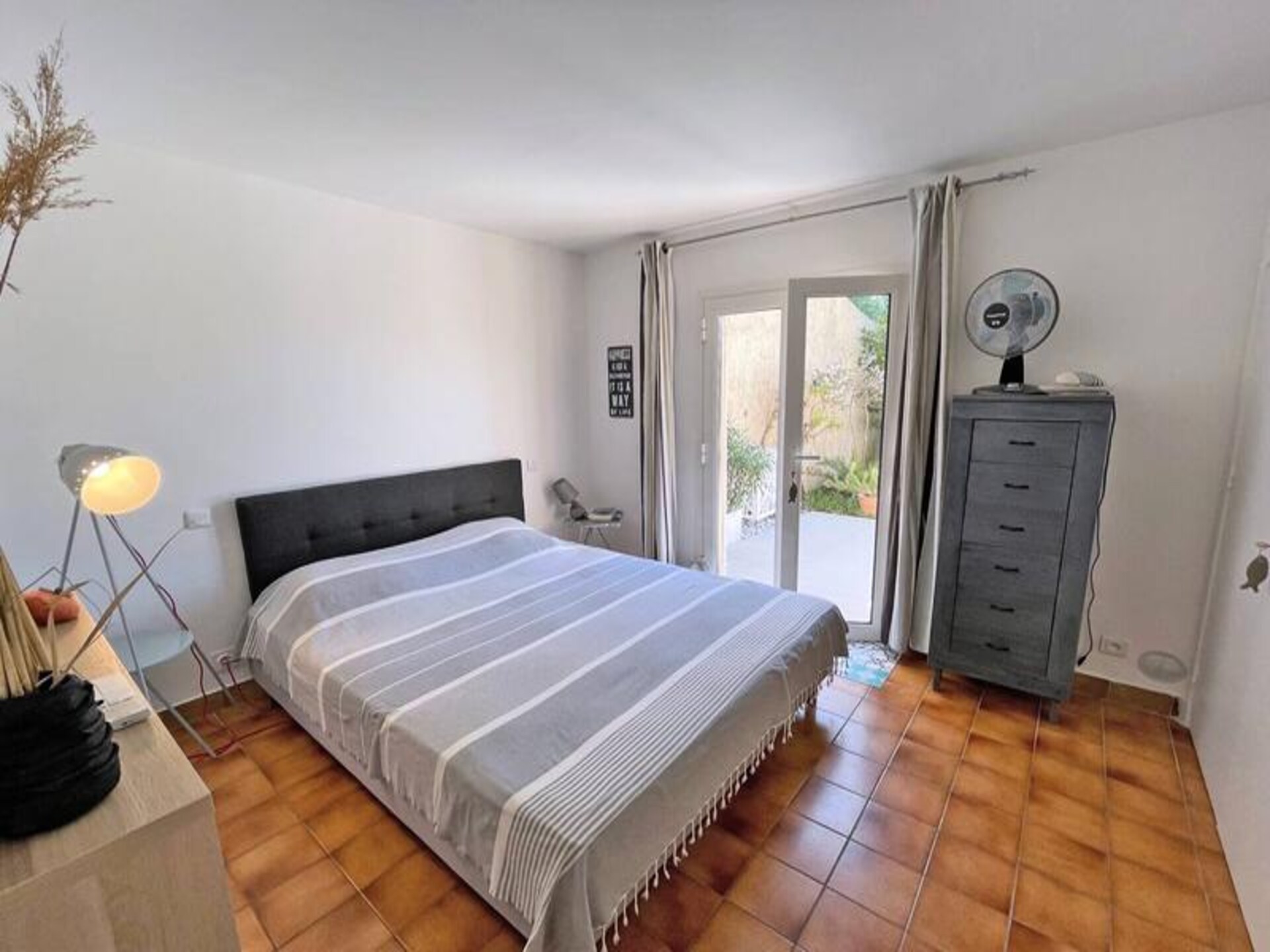 Licht appartement met airco en tuin, op 1,8 km van het strand van Sainte-Maxime - foto 11