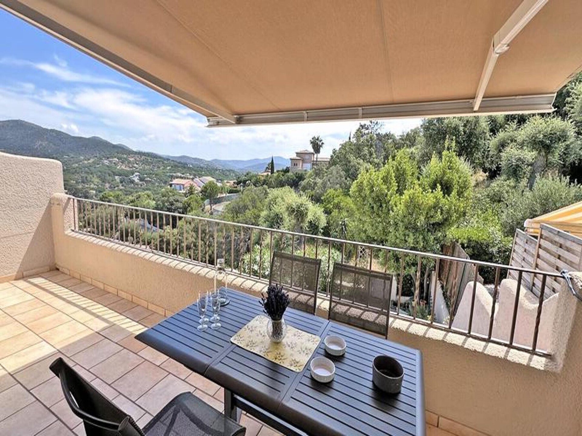 Zonnig appartement met zwembad en terras nabij Sainte-Maxime - foto 19
