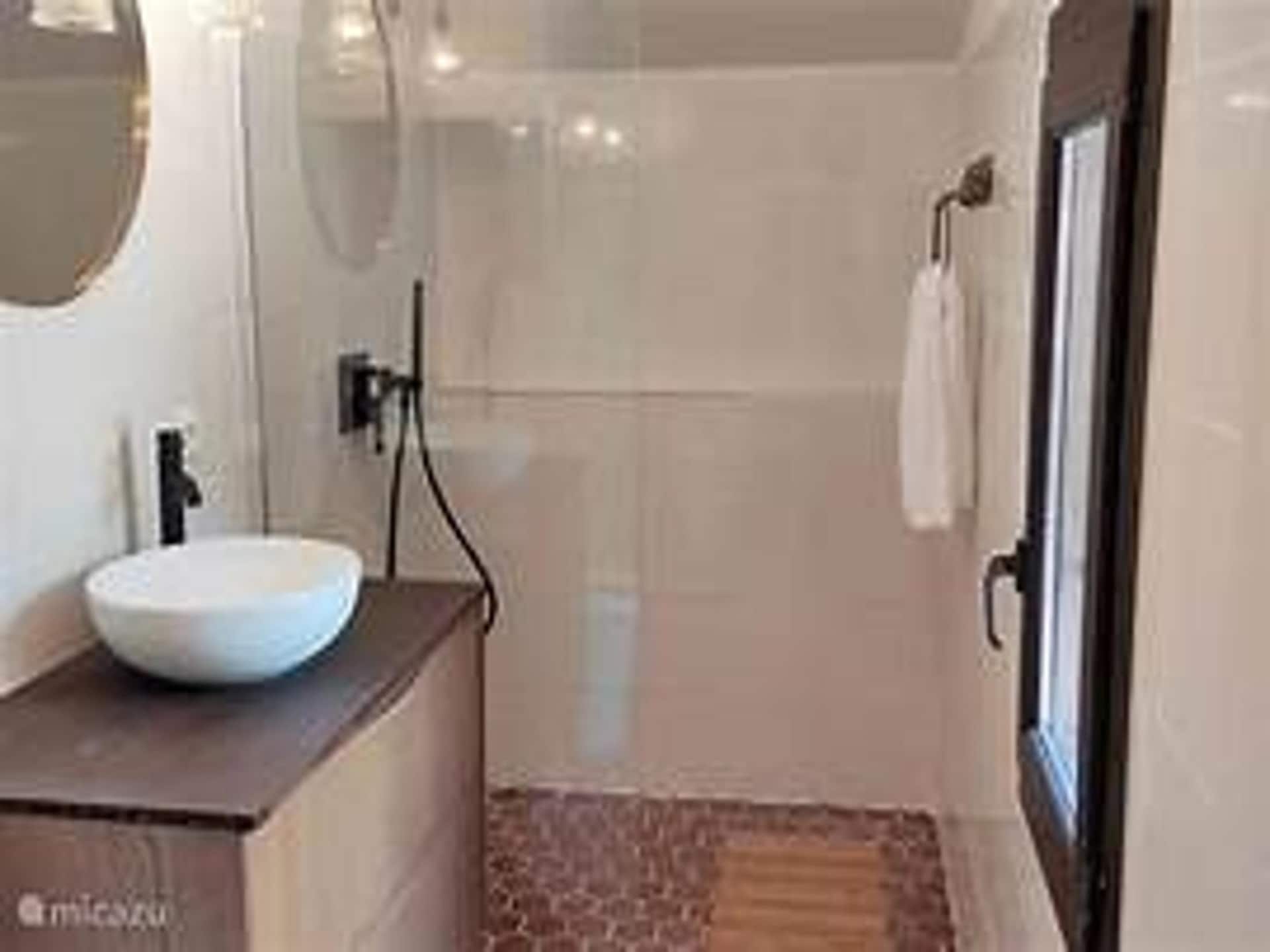 Zonnig appartement met zwembad en terras nabij Sainte-Maxime - foto 16