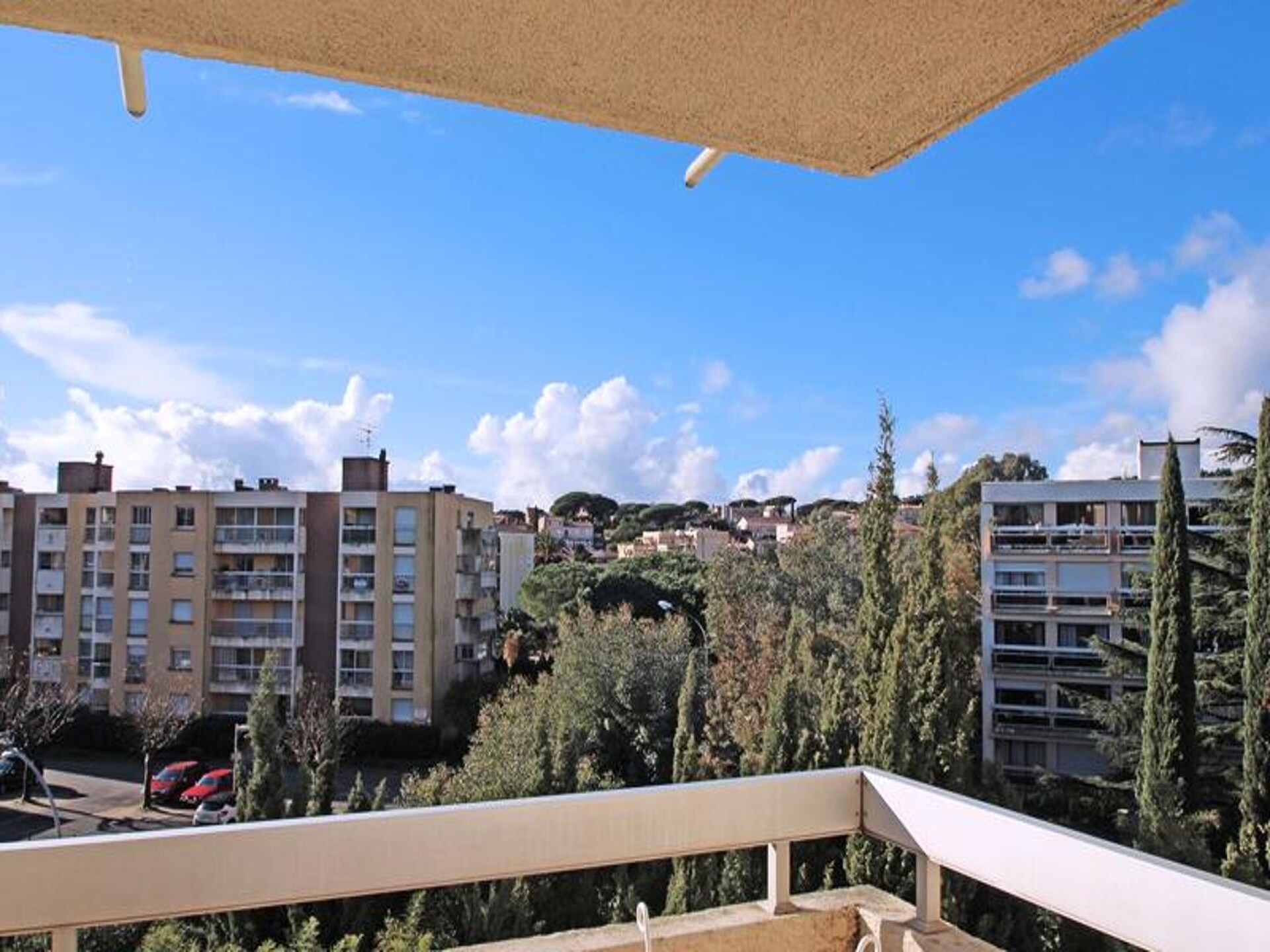 Ruim appartement met balkon, op 400 meter van het strand in Sainte-Maxime - foto 27