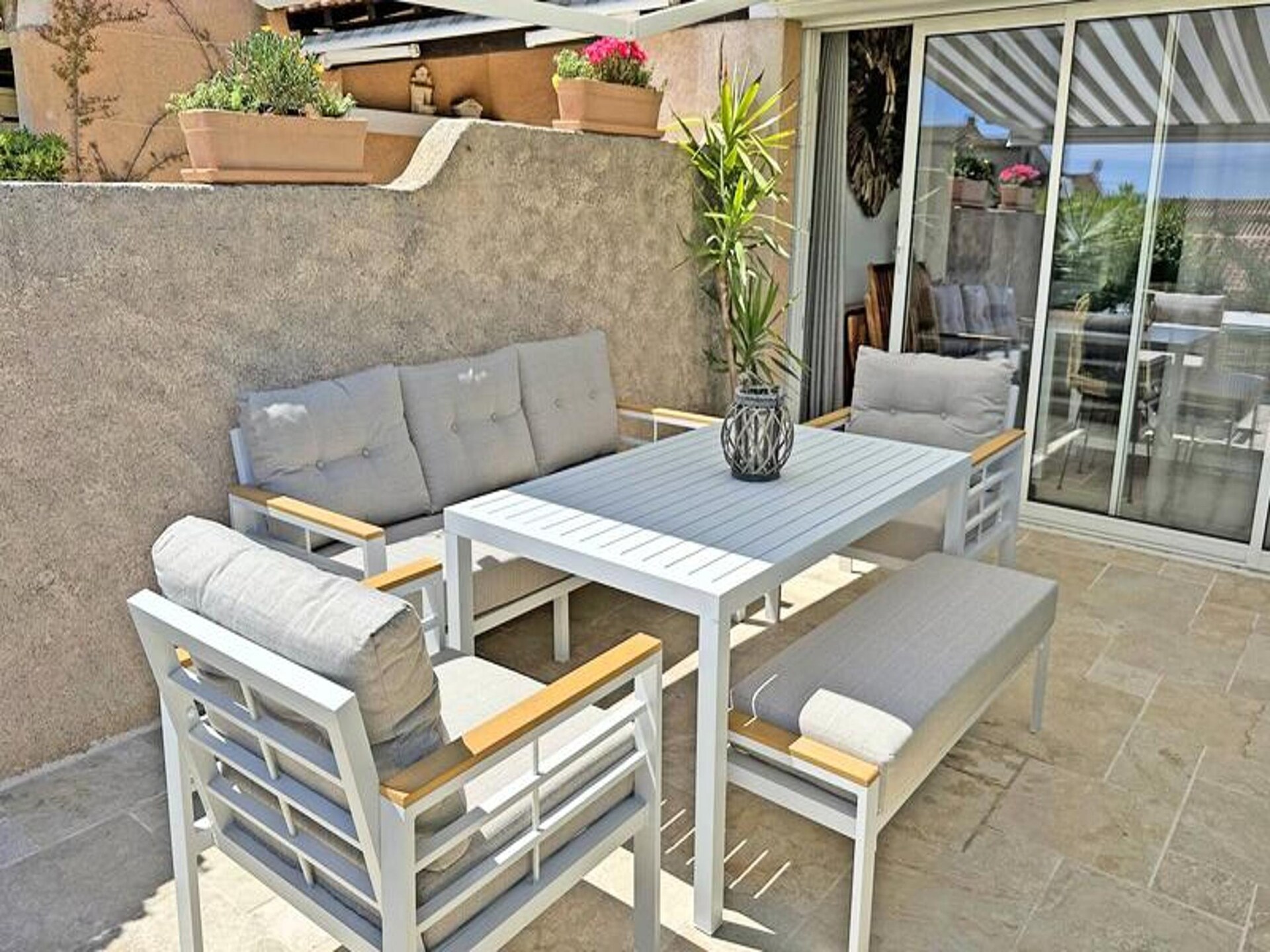 Gerenoveerd appartement met zeezicht en zwembad in Sainte-Maxime - foto 25