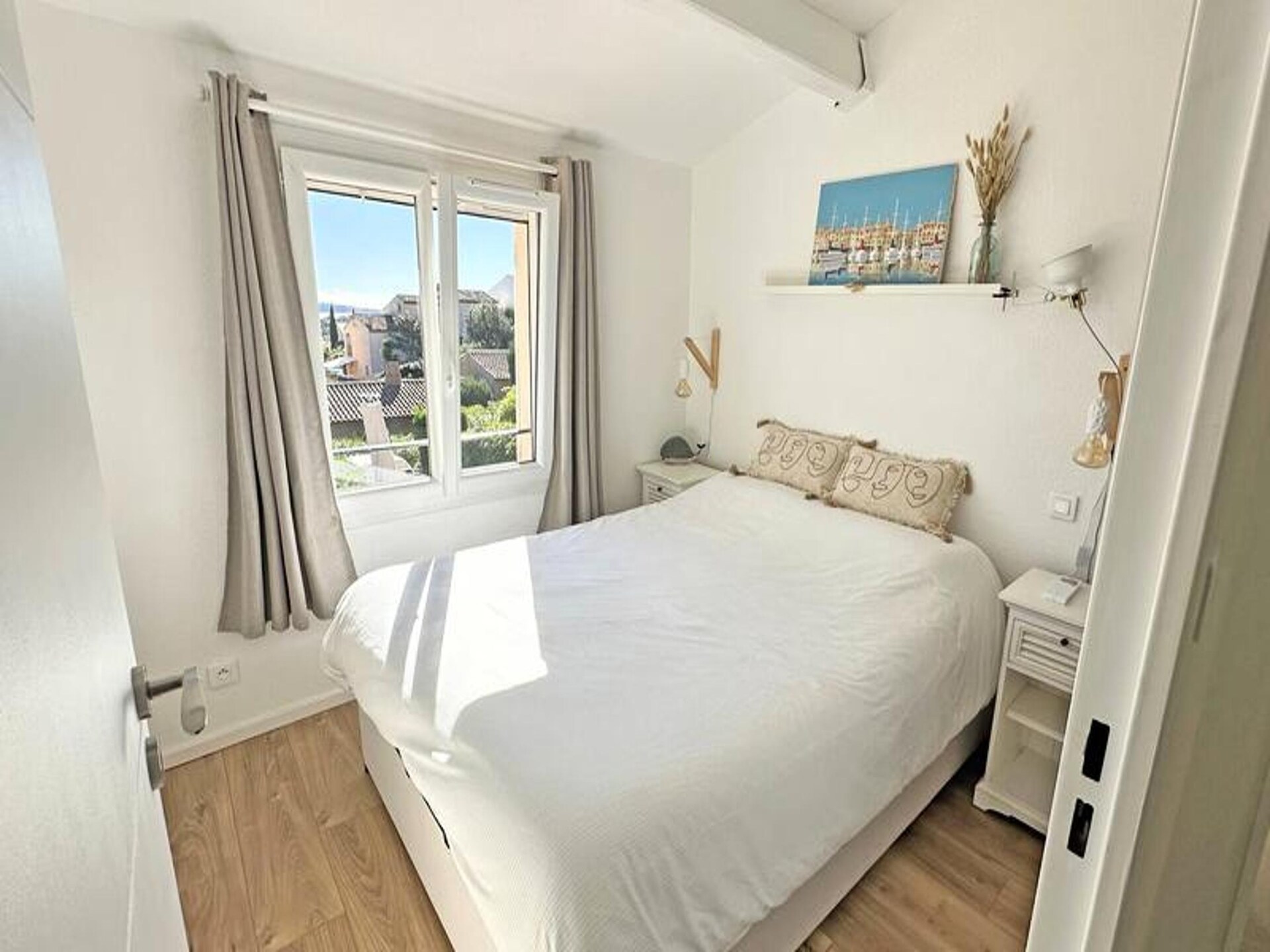 Gerenoveerd appartement met zeezicht en zwembad in Sainte-Maxime - foto 16