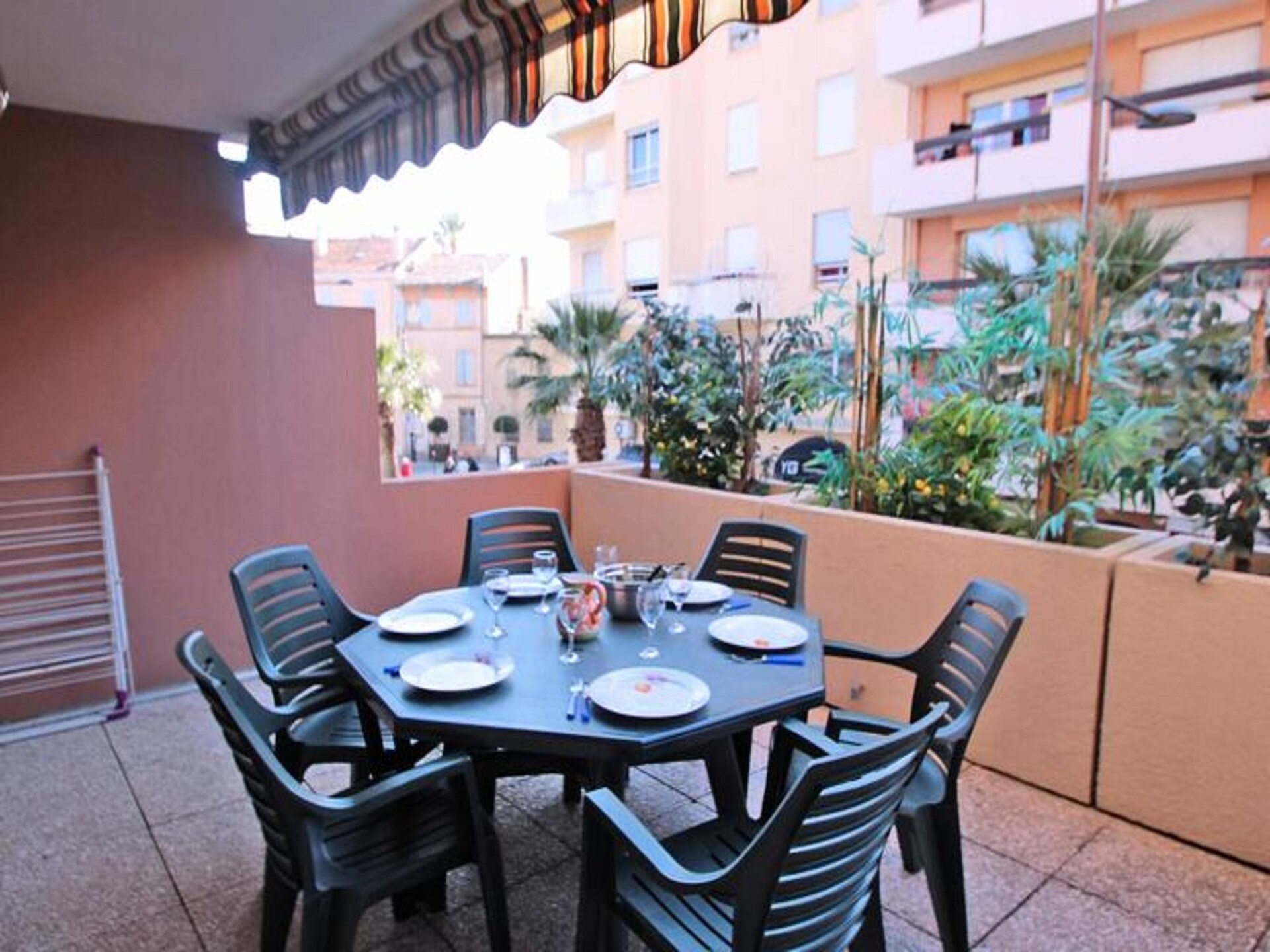 Knus appartement met terras op 300m van het strand in Sainte-Maxime - foto 18
