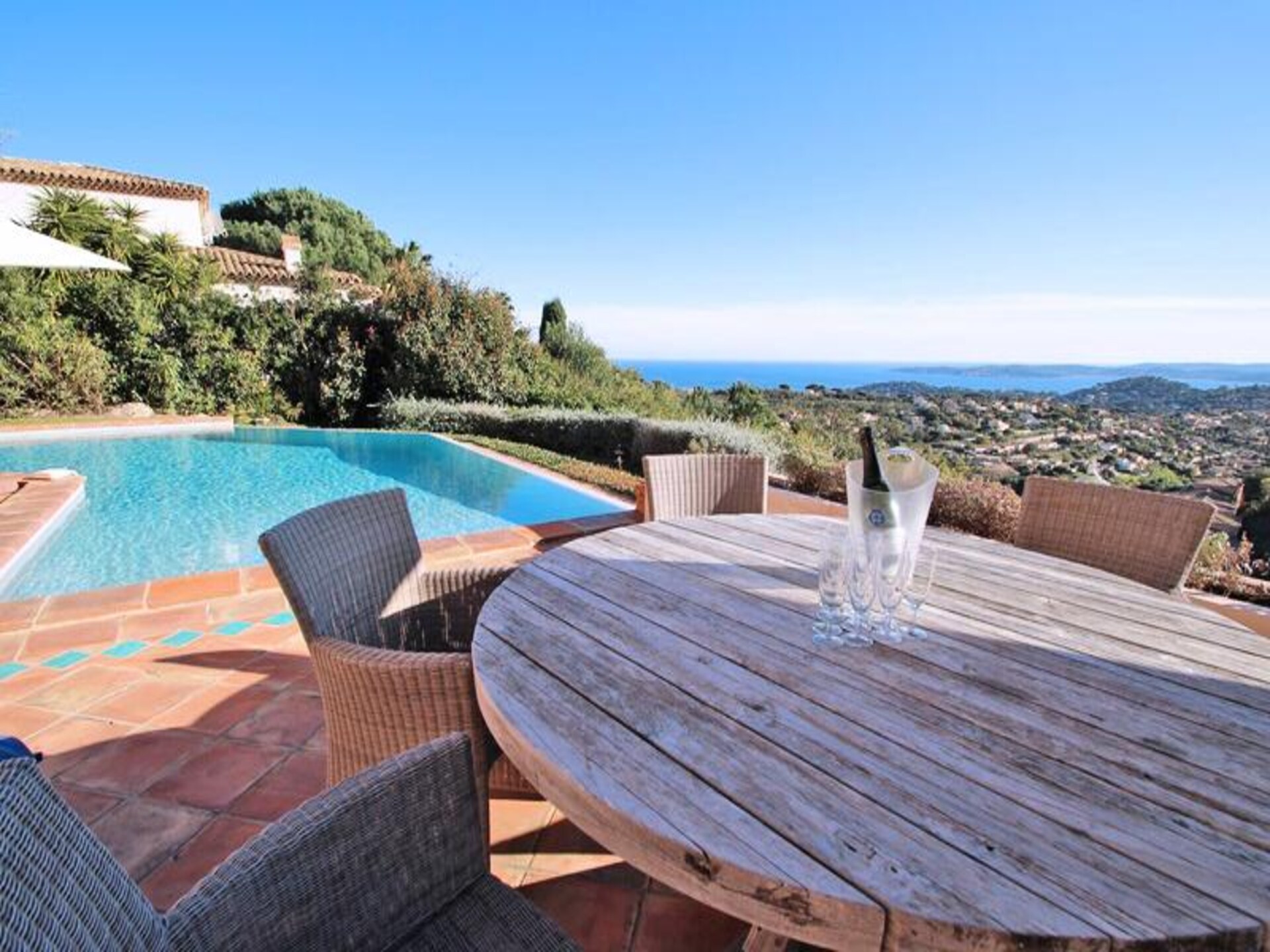 Zeezicht villa met privézwembad bij Sainte-Maxime voor 10 personen - foto 3