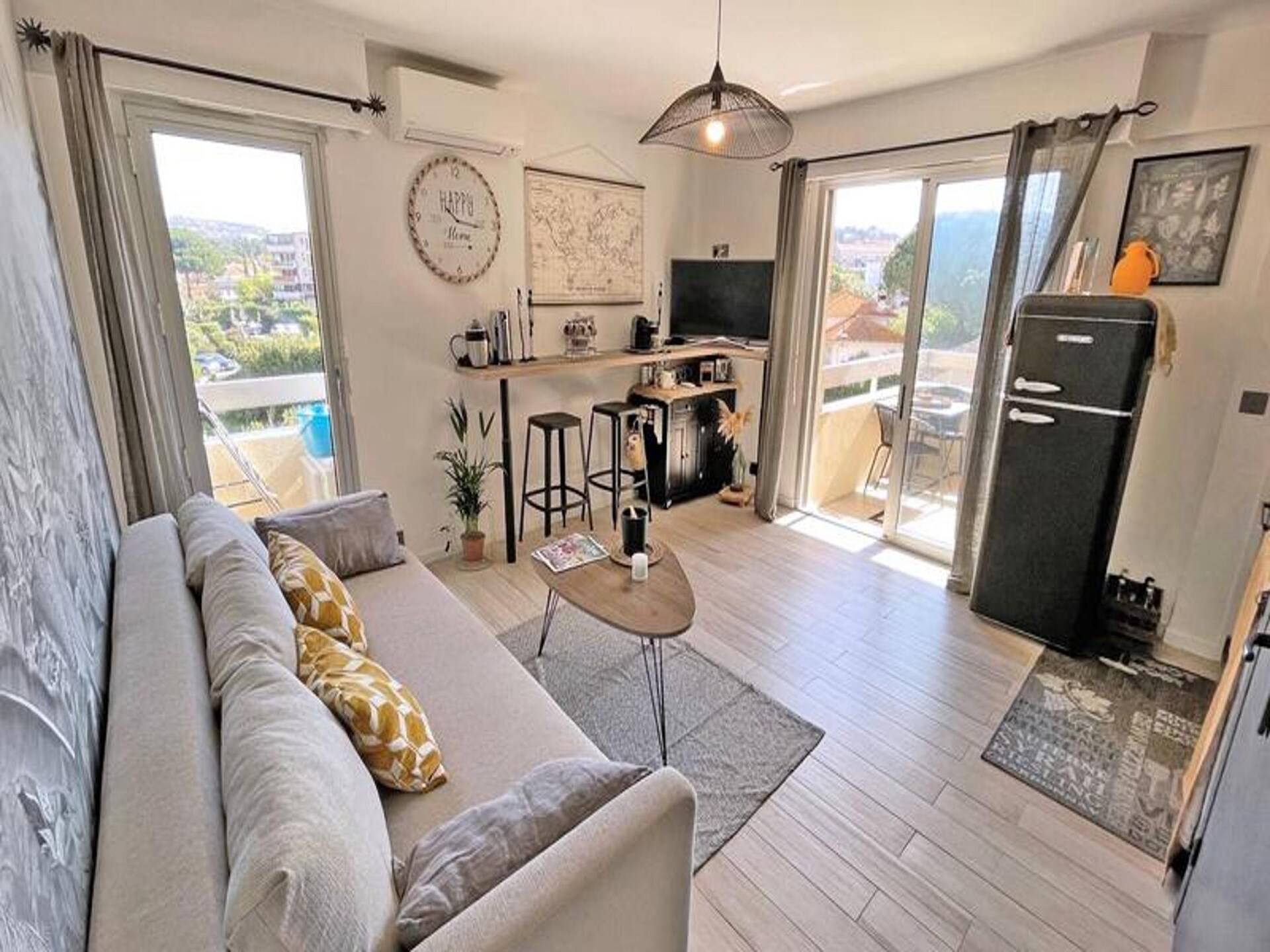 Gerenoveerde studio met terras op 300 meter van het strand in Sainte-Maxime - foto 3