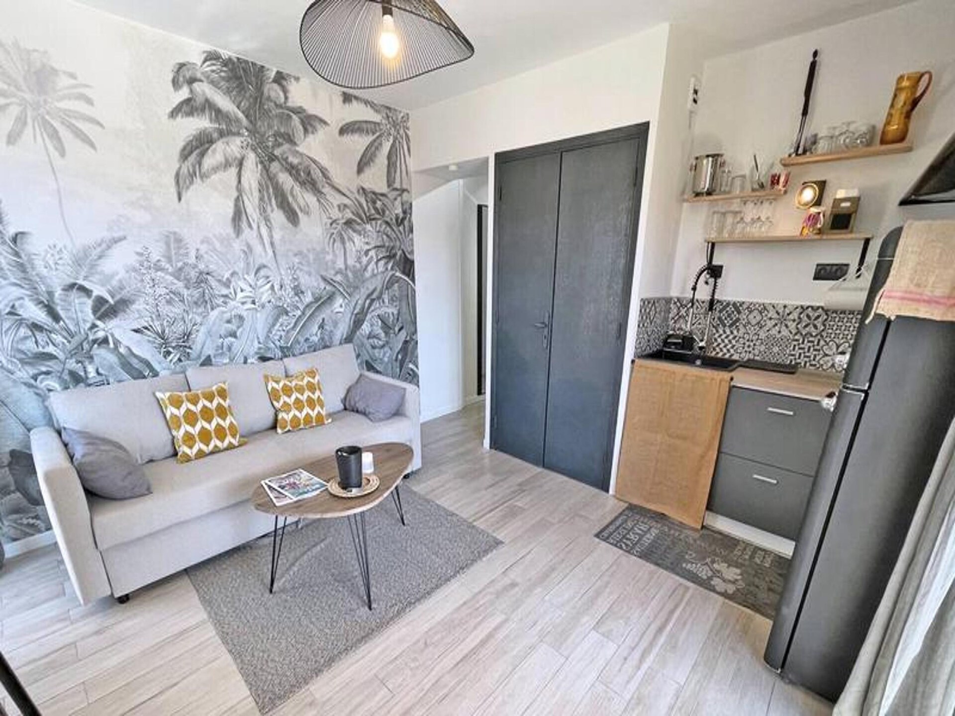 Gerenoveerde studio met terras op 300 meter van het strand in Sainte-Maxime - foto 5