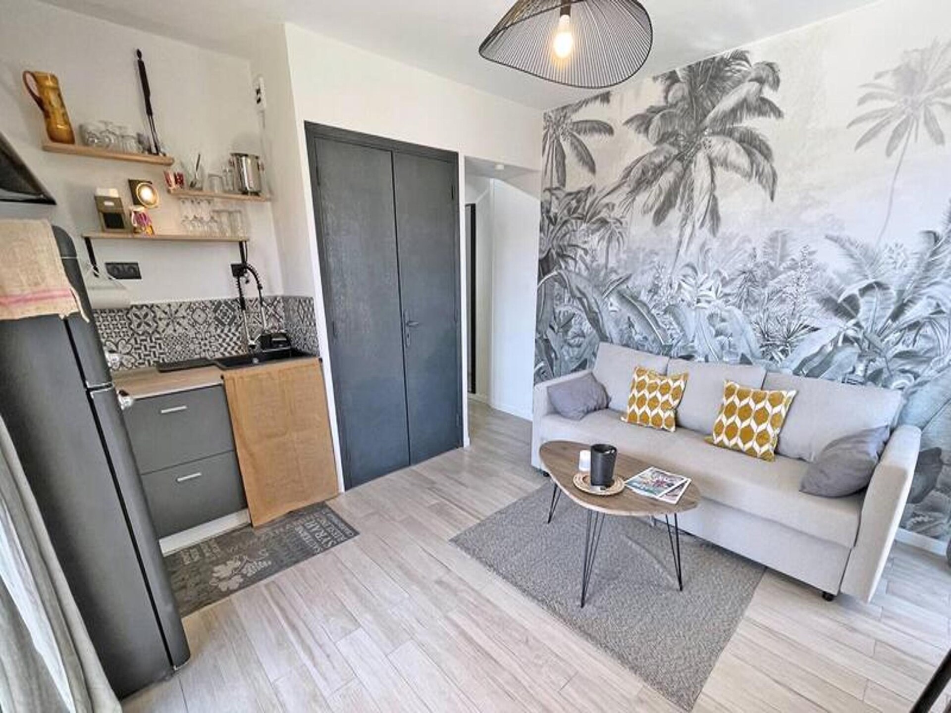 Gerenoveerde studio met terras op 300 meter van het strand in Sainte-Maxime - foto 8