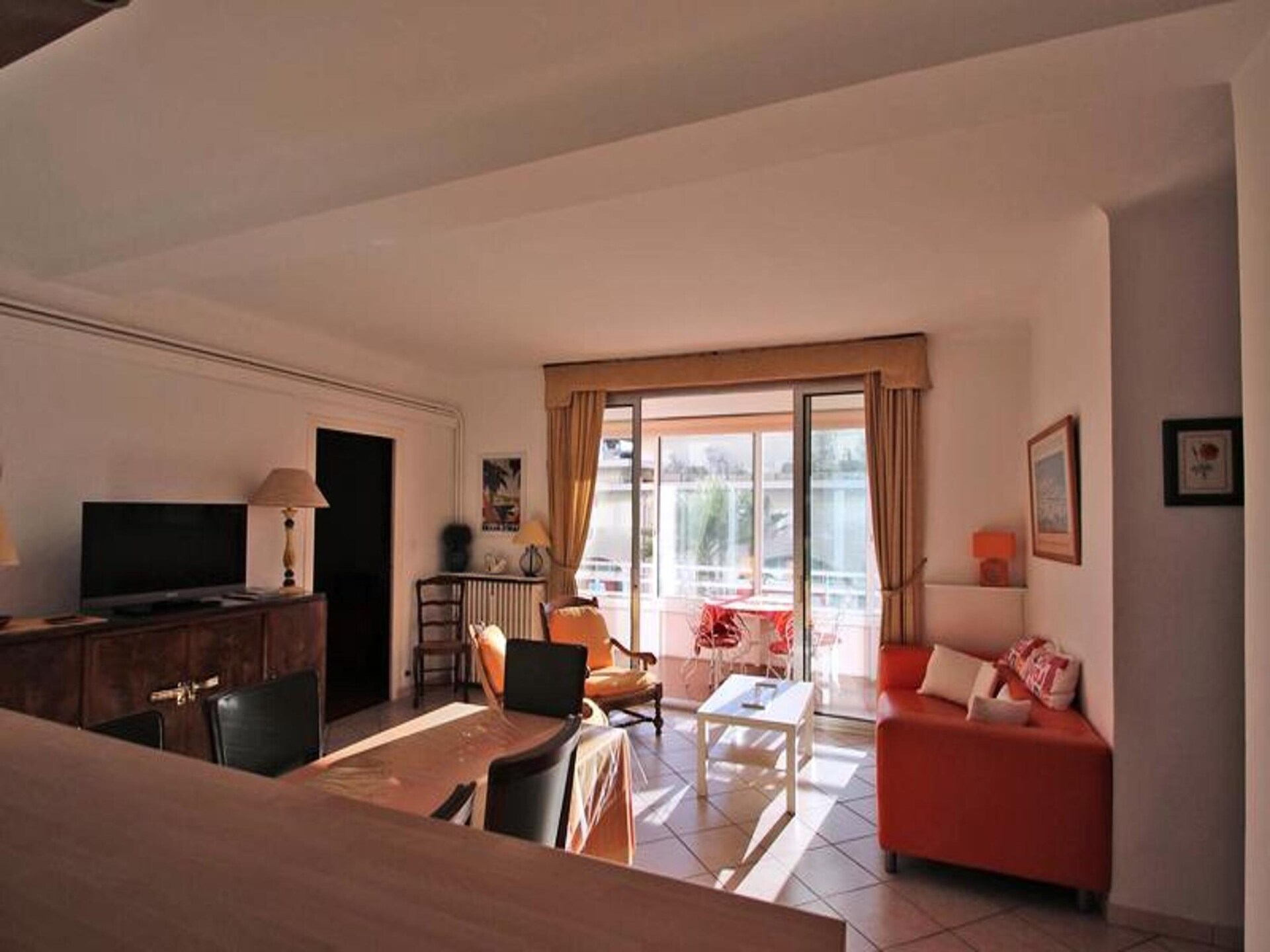 Luxe appartement aan zee met zicht op casino en strand in Sainte-Maxime - foto 4