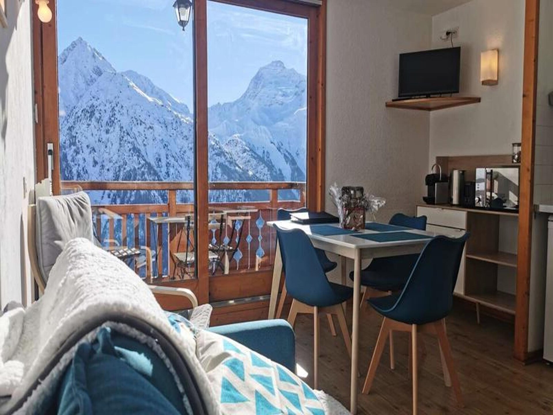 Appartement Soleil in Venosc: direct aan de piste met zuidbalkon - foto 11