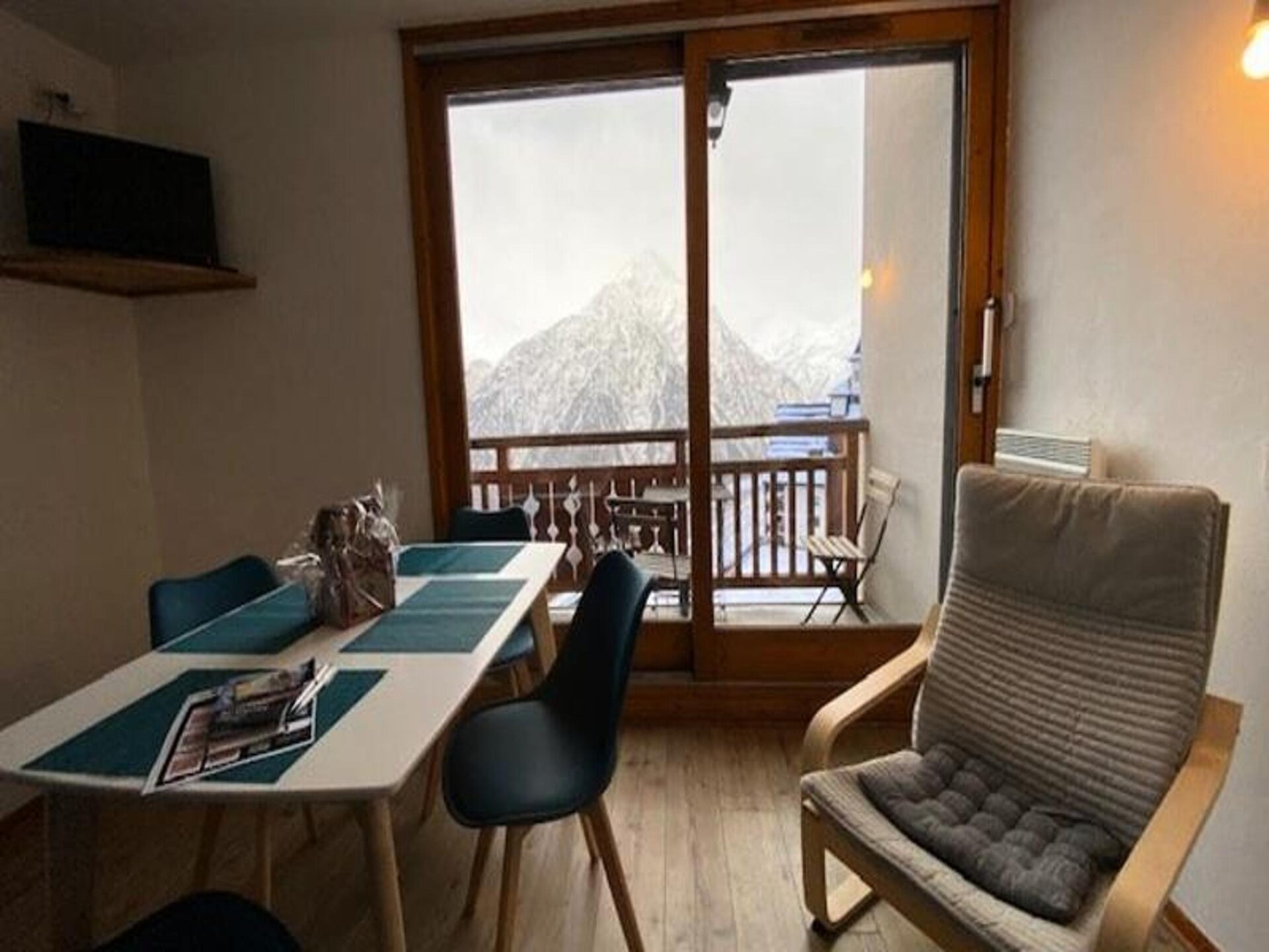 Appartement Soleil in Venosc: direct aan de piste met zuidbalkon - foto 17